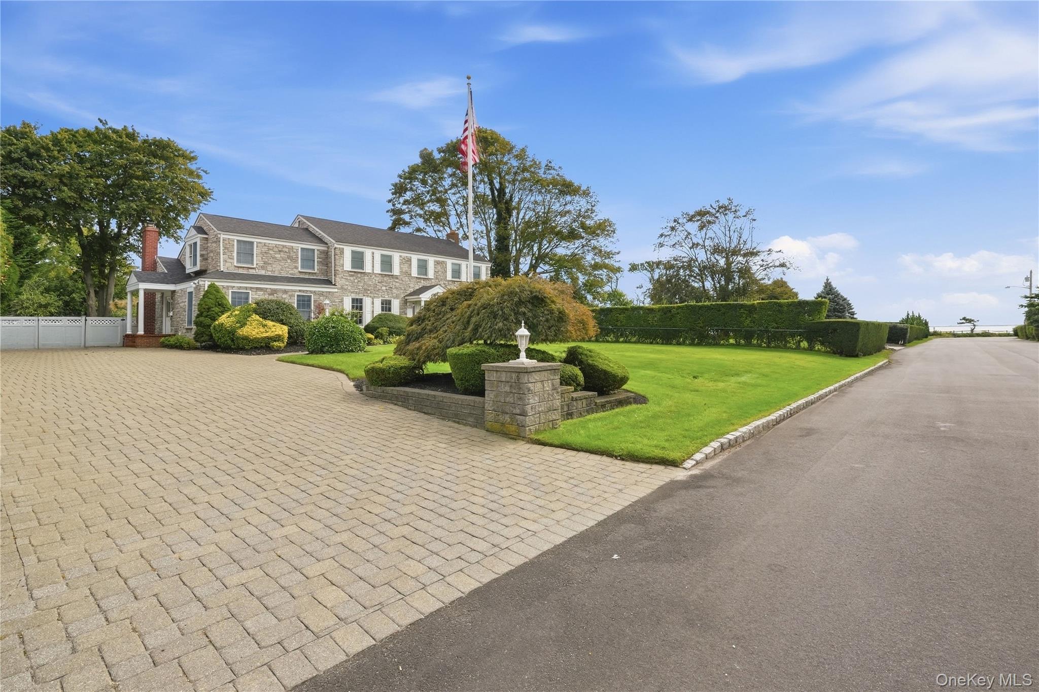 15 Saltmeadow Lane – For Sale photo 2