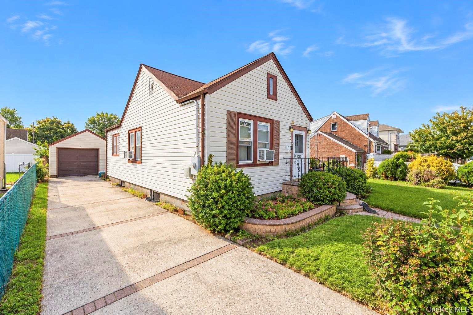 604 Clinton Avenue – For Sale photo 3