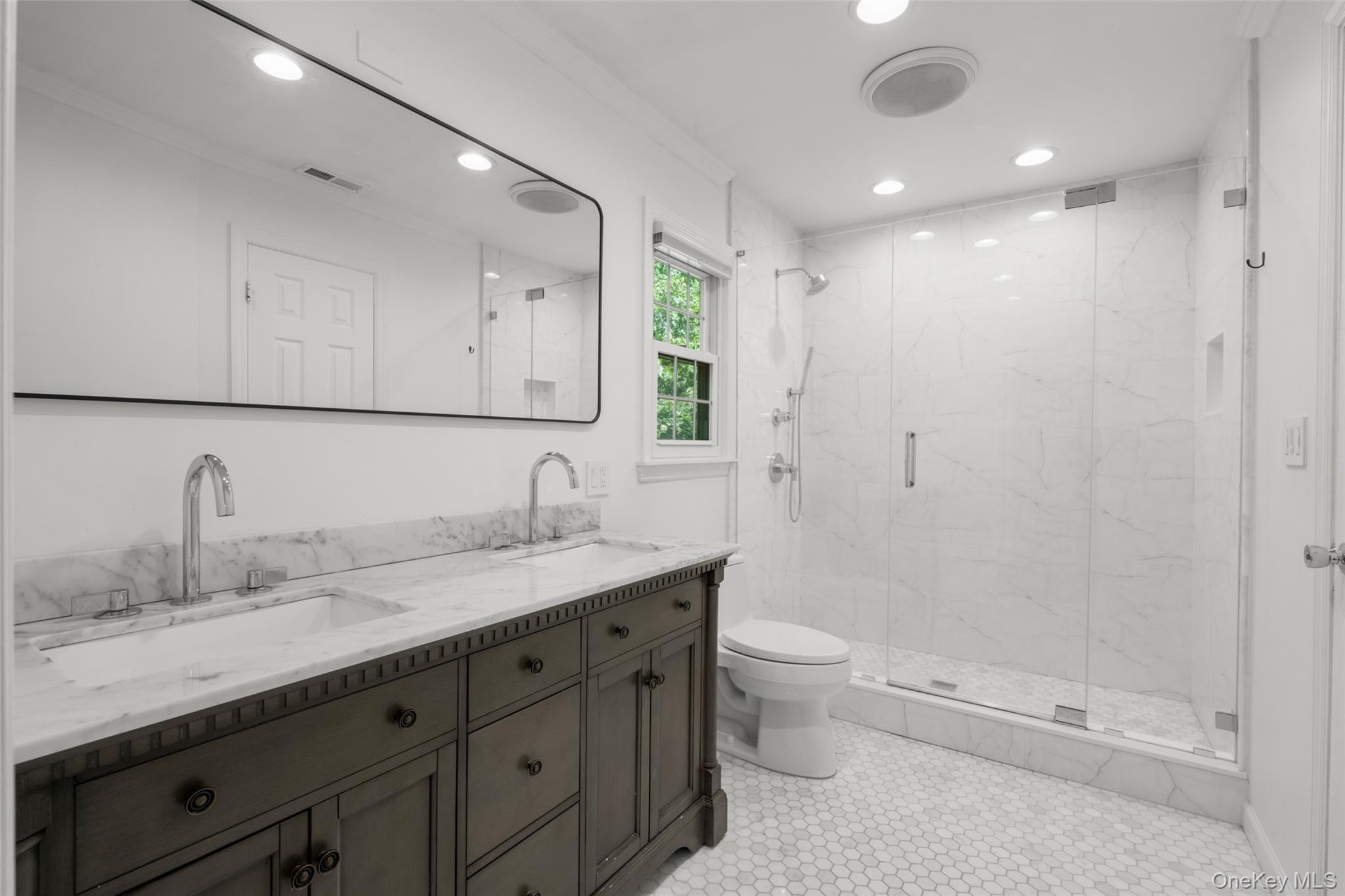 81 Chestnut Avenue – For Rent photo 17