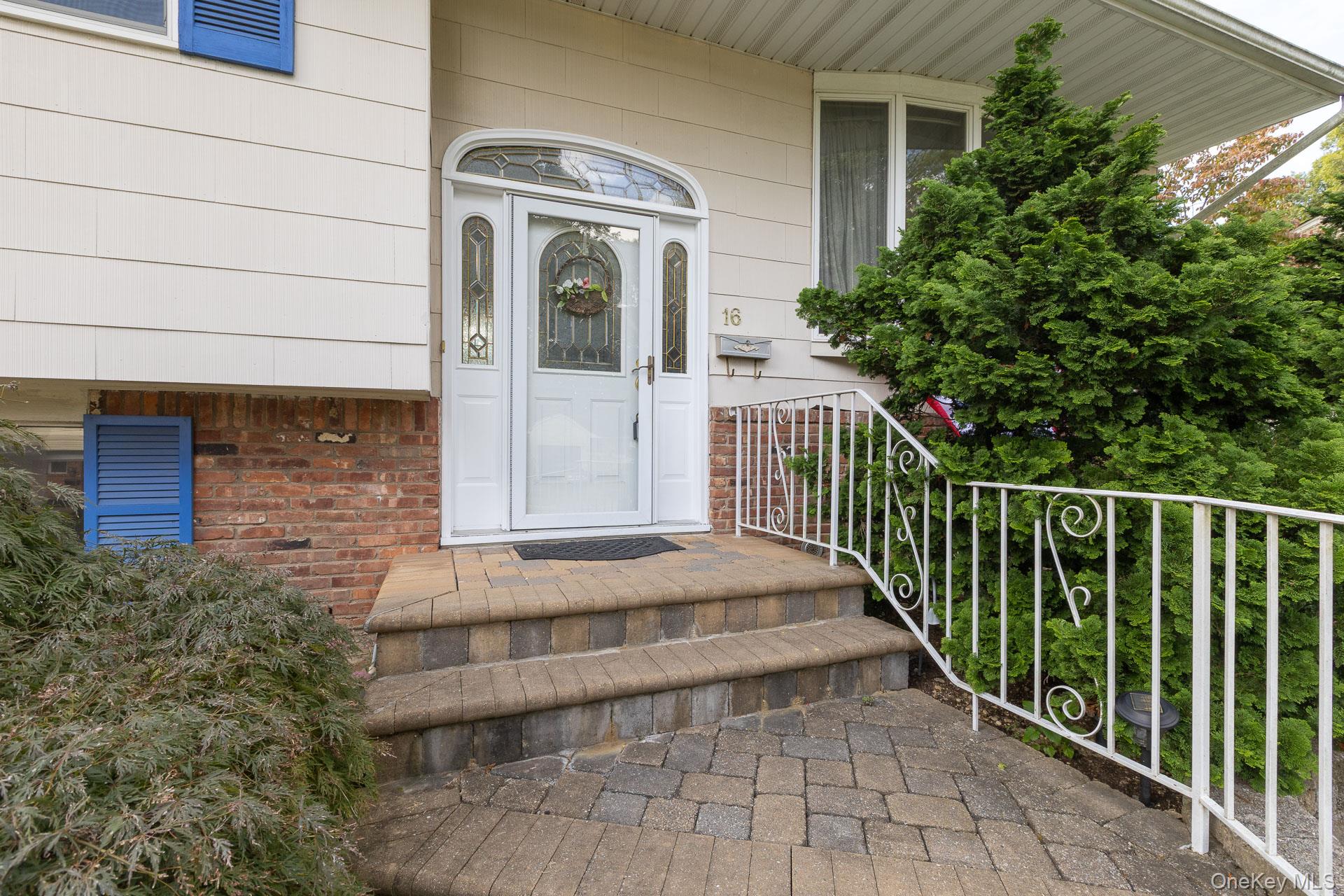16 Arlington Avenue – For Sale photo 4