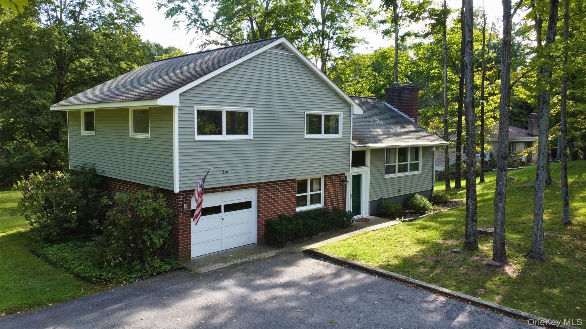 116 New Hackensack Road – For Rent