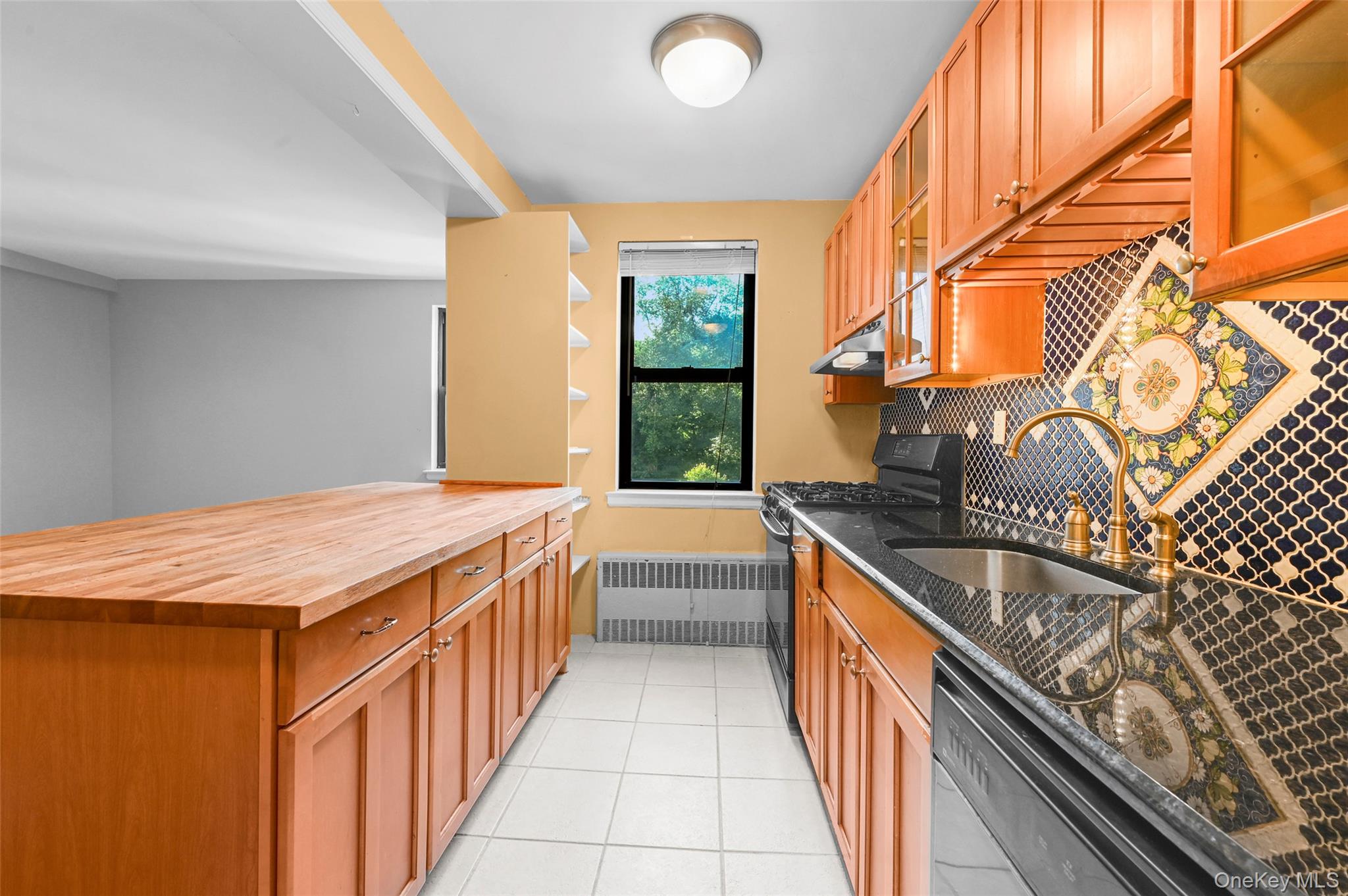 142 Garth Road, Unit 3T photo 6