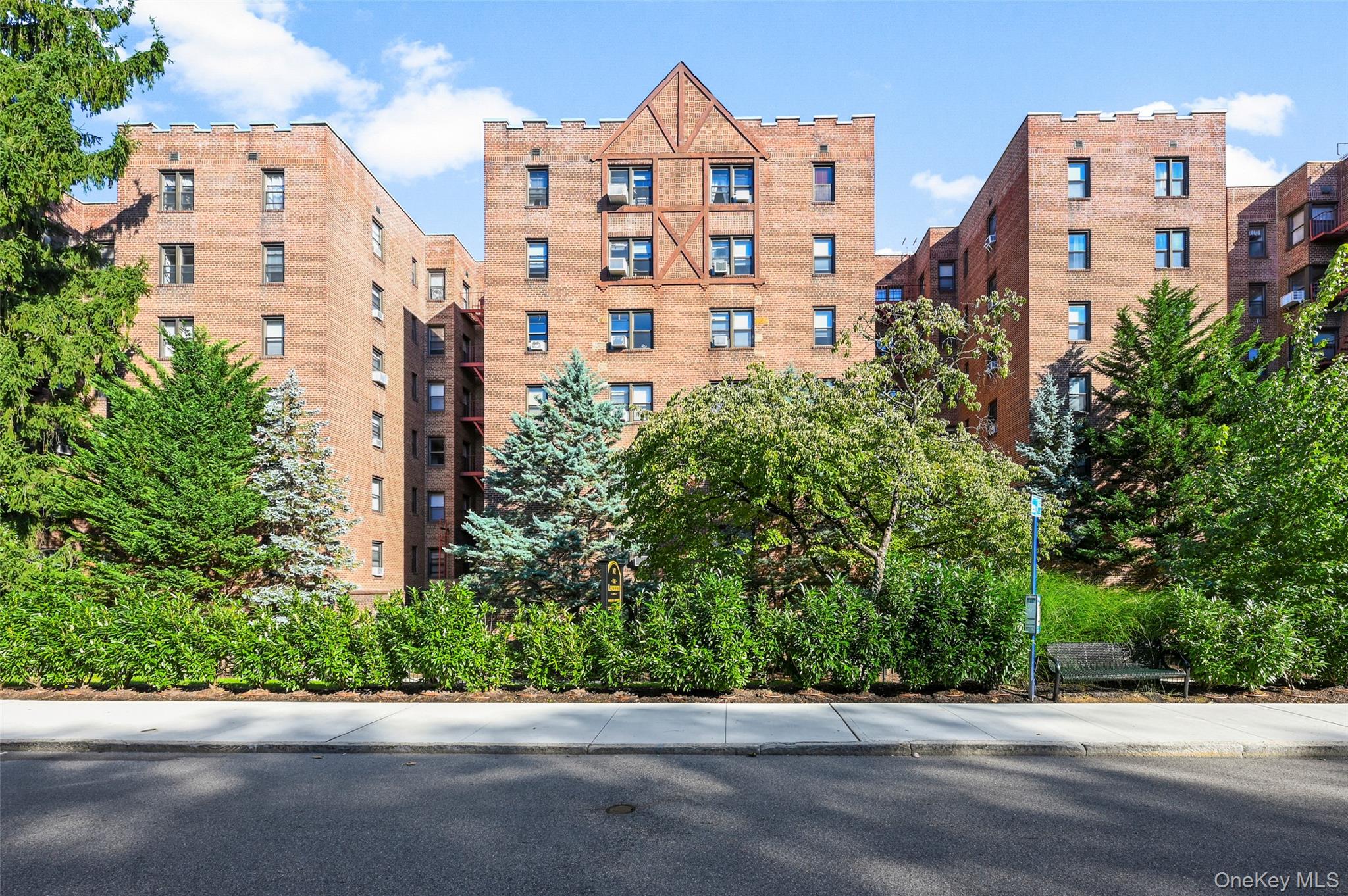 142 Garth Road, Unit 3T photo 14