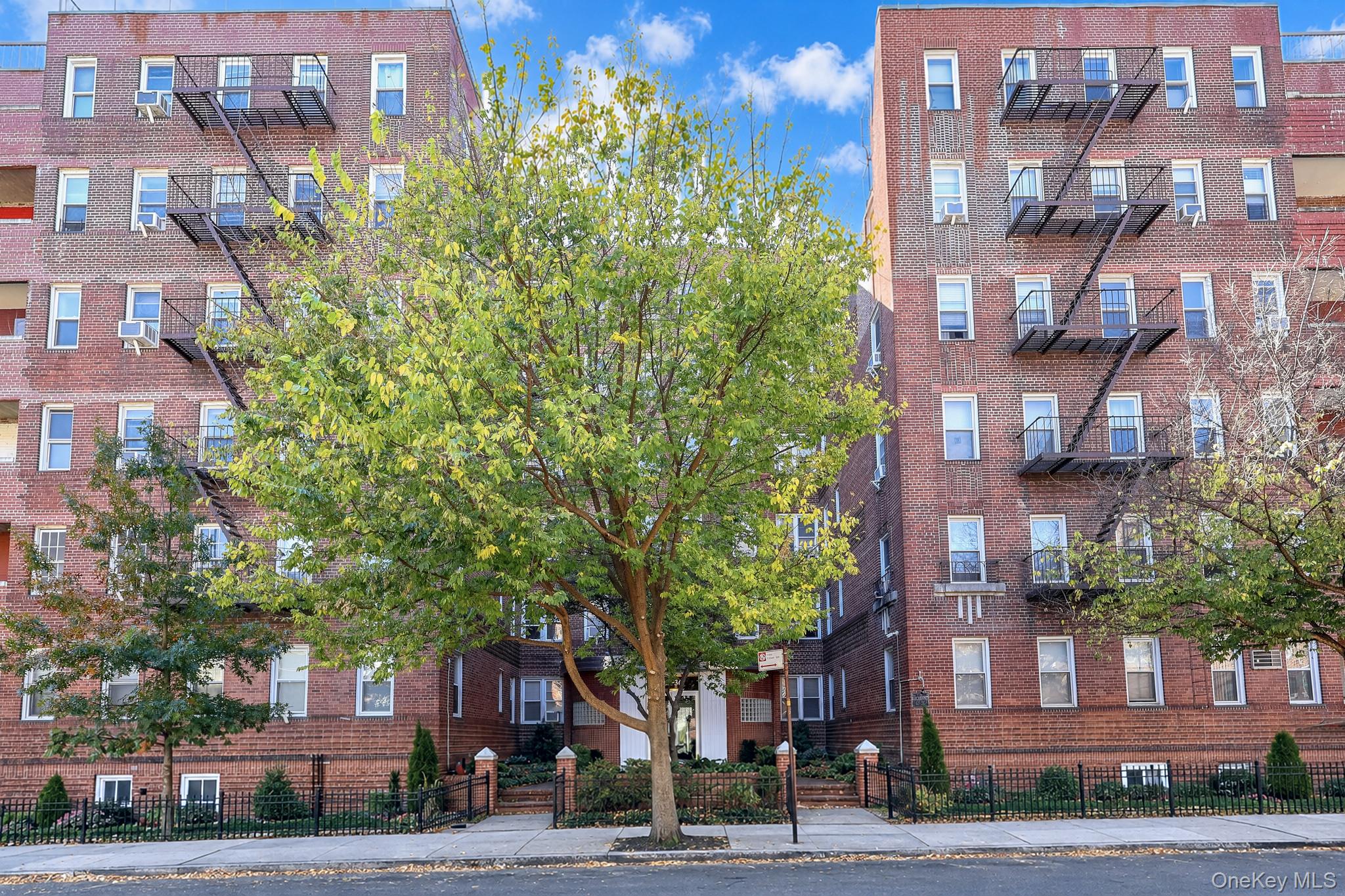 65-36 Wetherole Street, Unit 101 photo 4