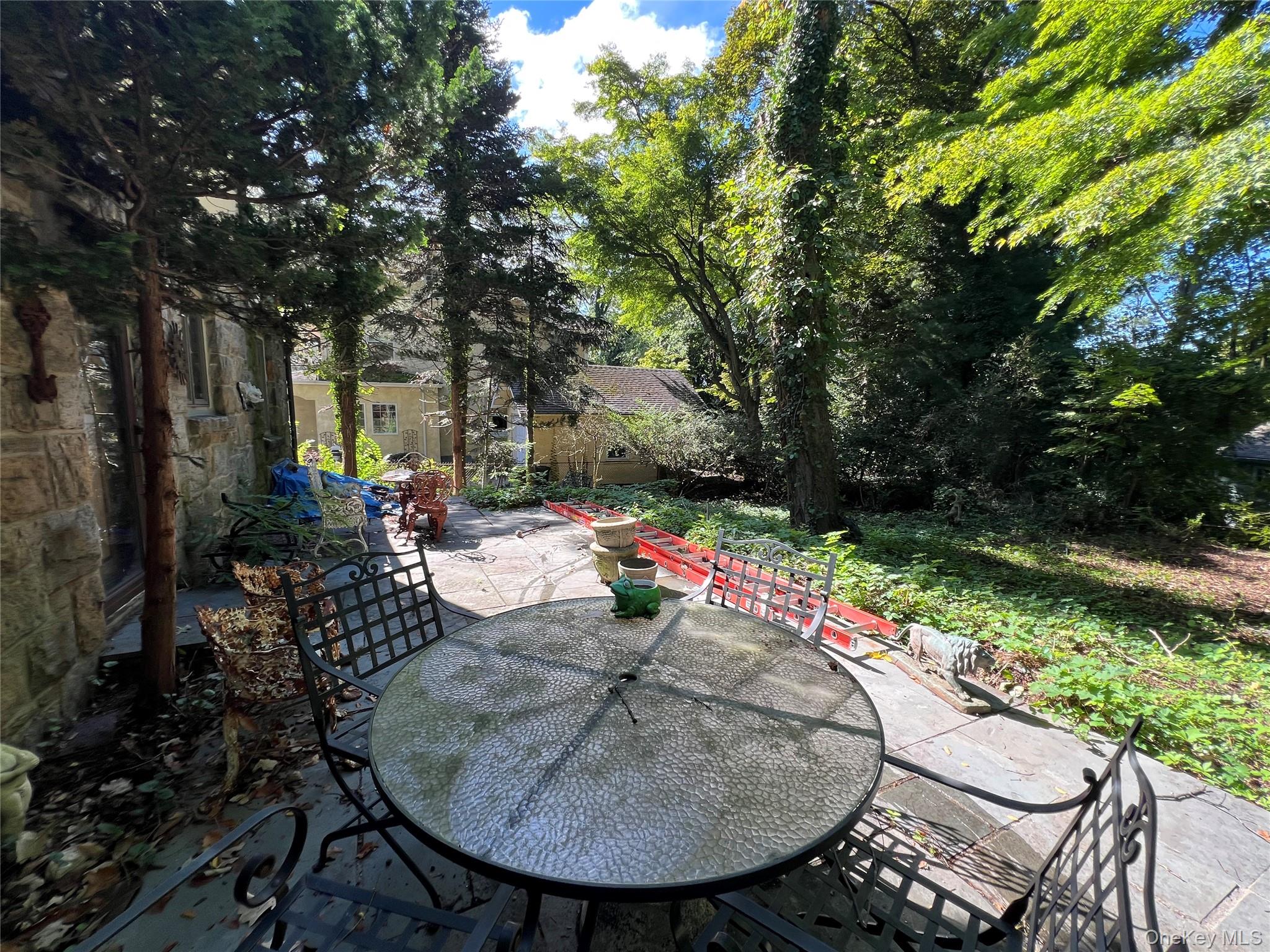 116 Huntington Road – For Sale photo 4