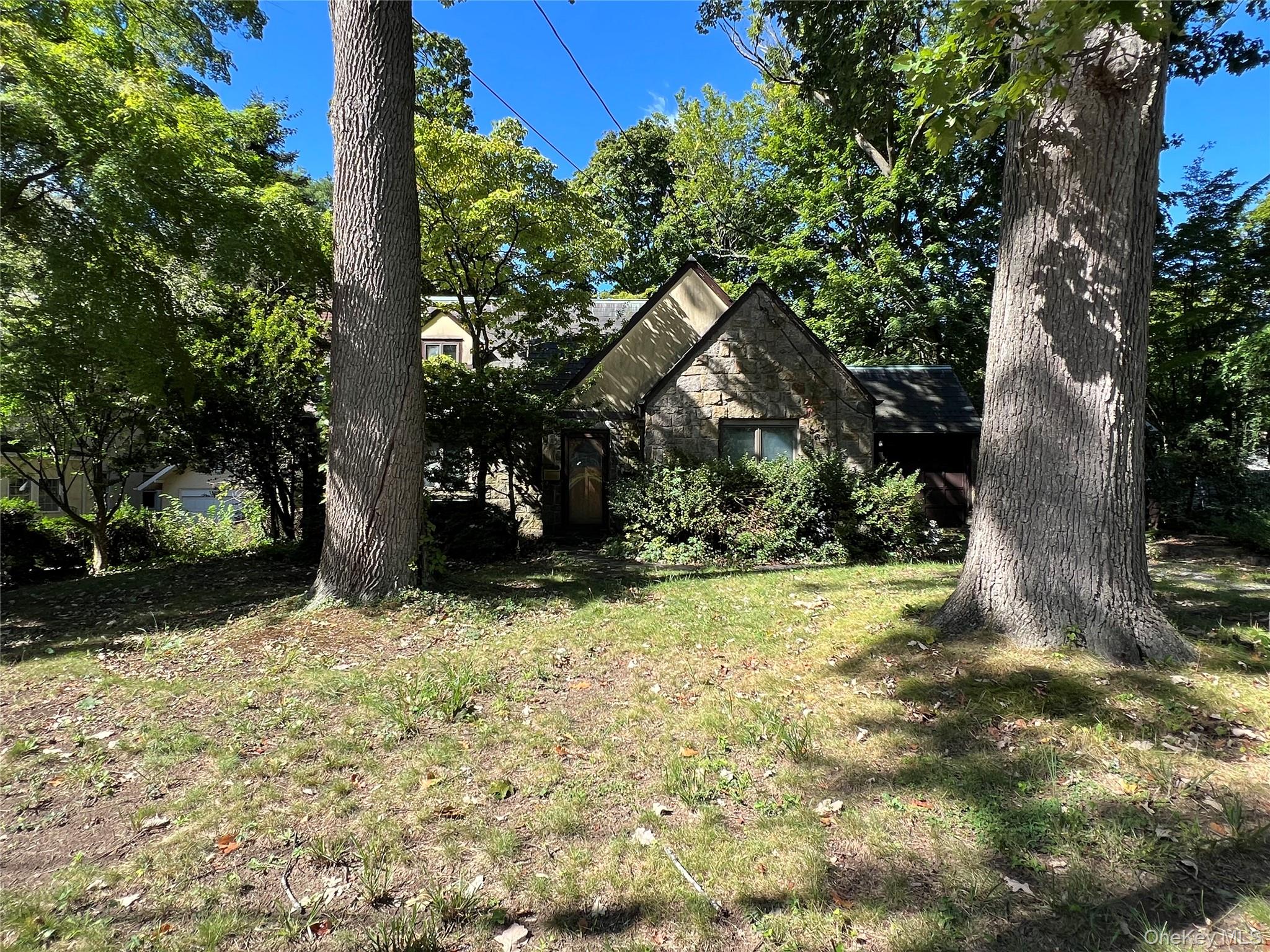 116 Huntington Road – For Sale photo 2