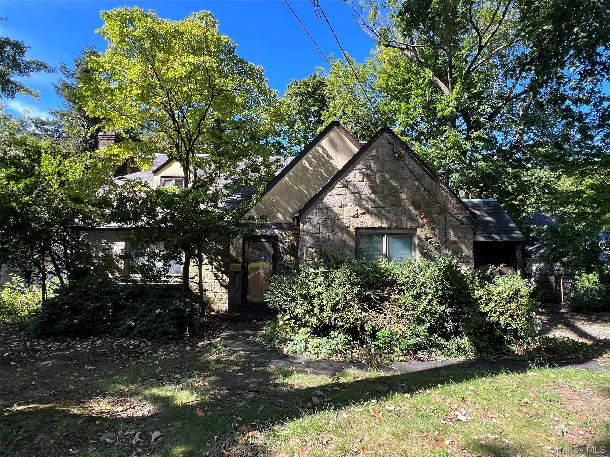 116 Huntington Road – For Sale