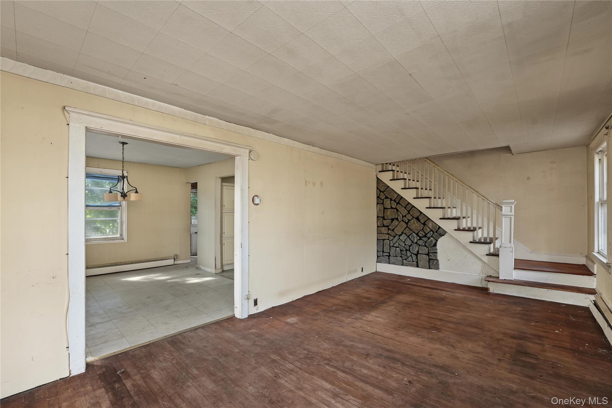 2 Willett Avenue – For Sale photo 4