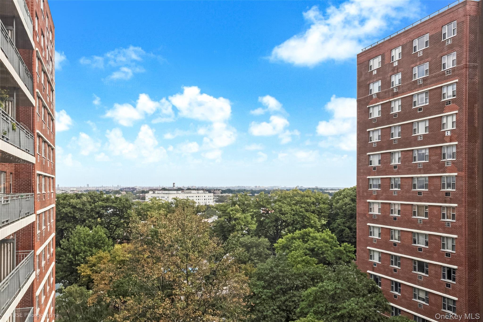 52-30 39th Drive, Unit 7G photo 10