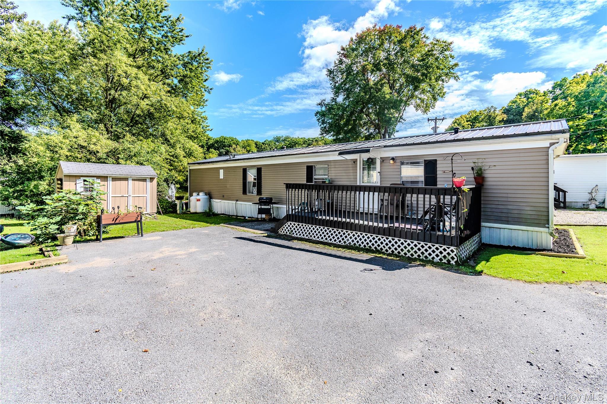 723 Beekman Road, Unit 11