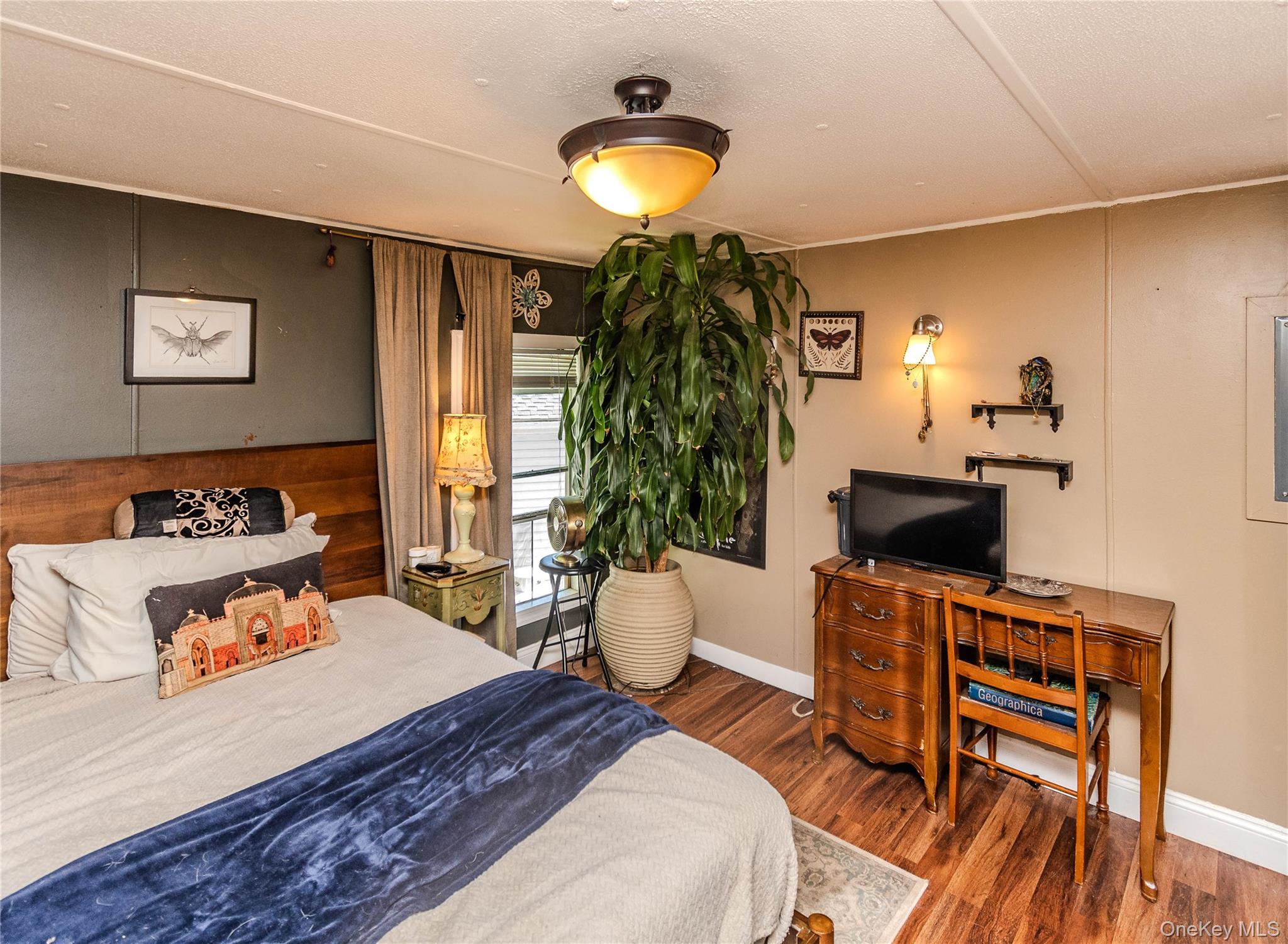 723 Beekman Road, Unit 11 photo 10