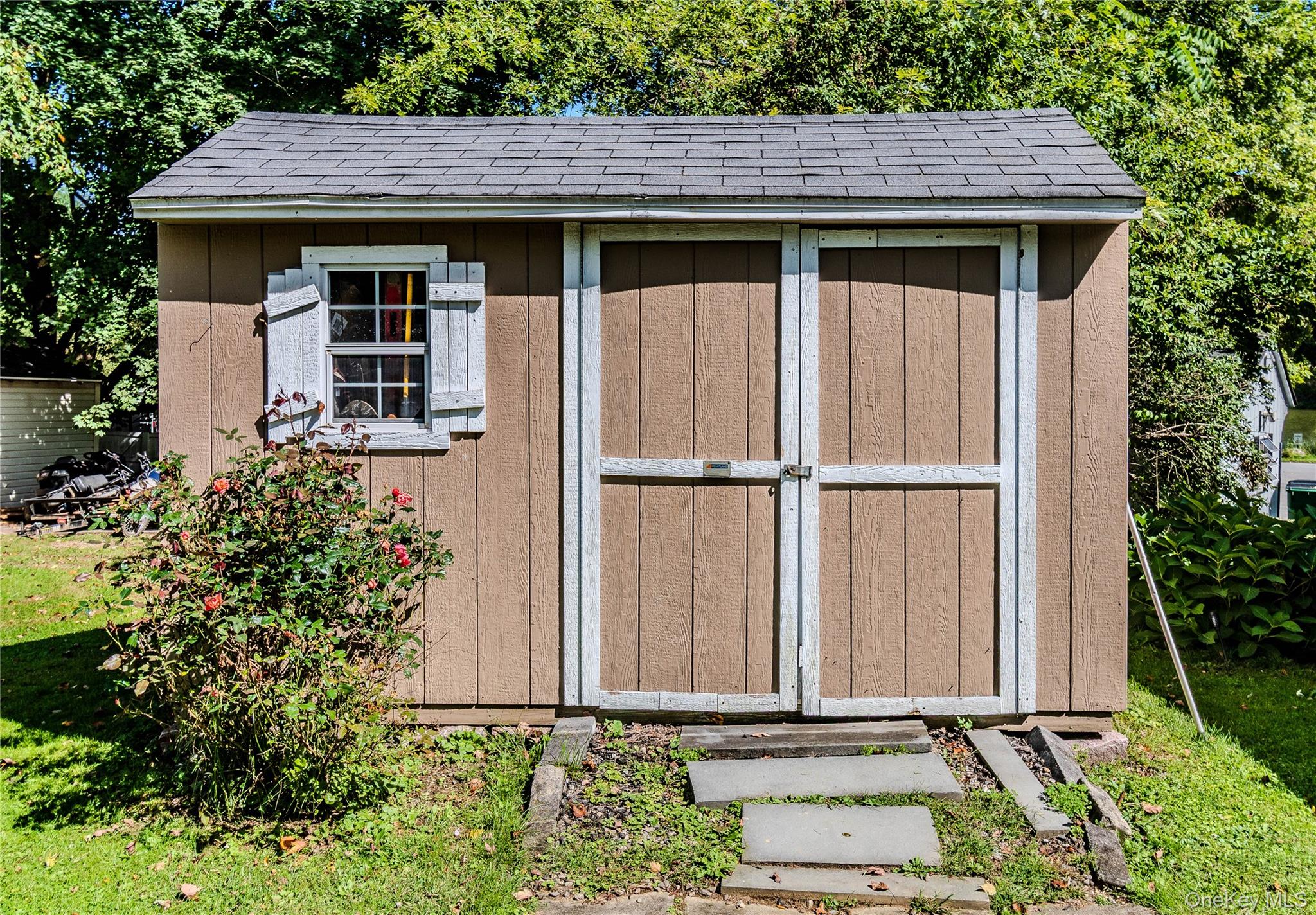 723 Beekman Road, Unit 11 photo 19