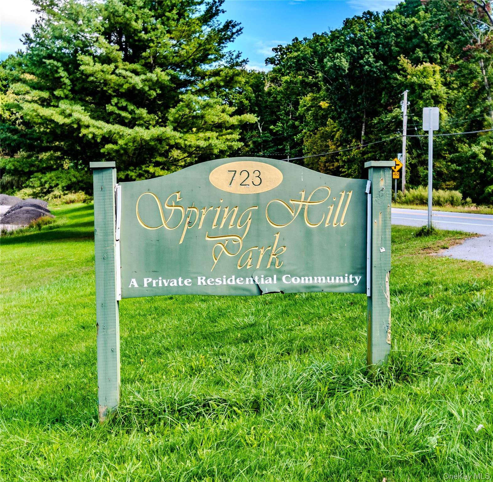 723 Beekman Road, Unit 11 photo 22