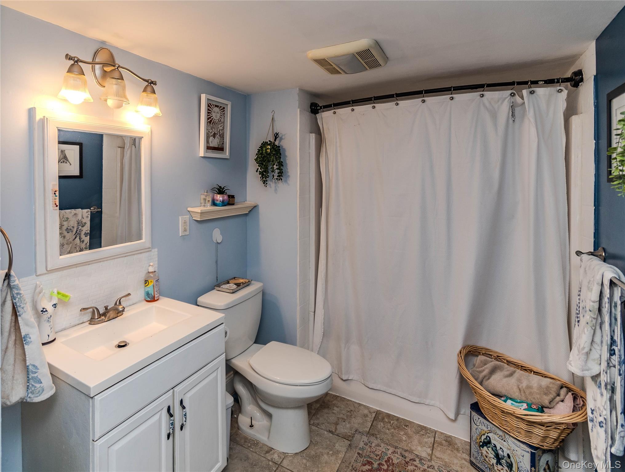 723 Beekman Road, Unit 11 photo 14
