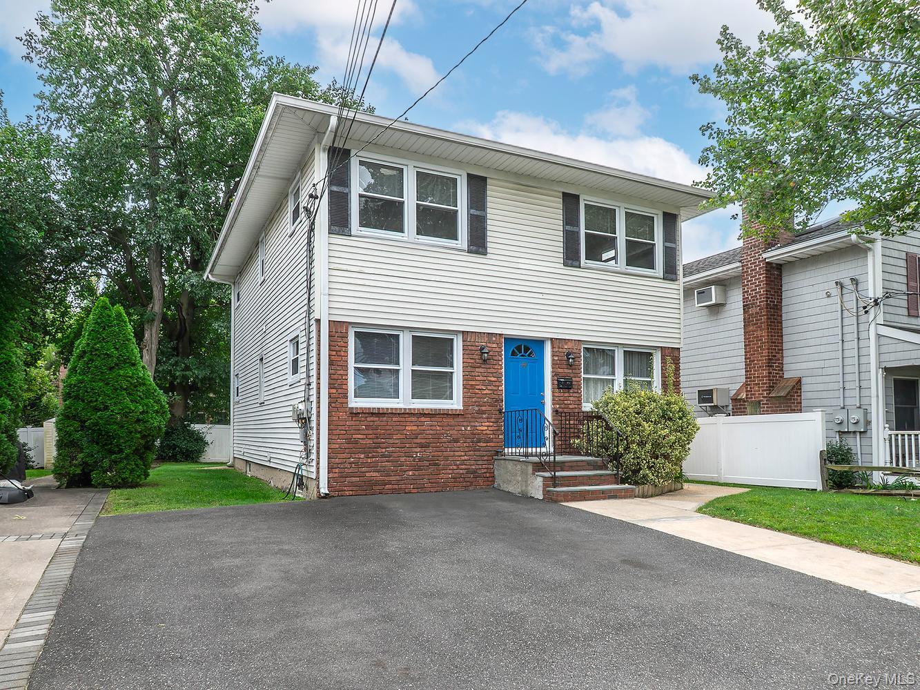 44 Corchaug Avenue – For Sale photo 2