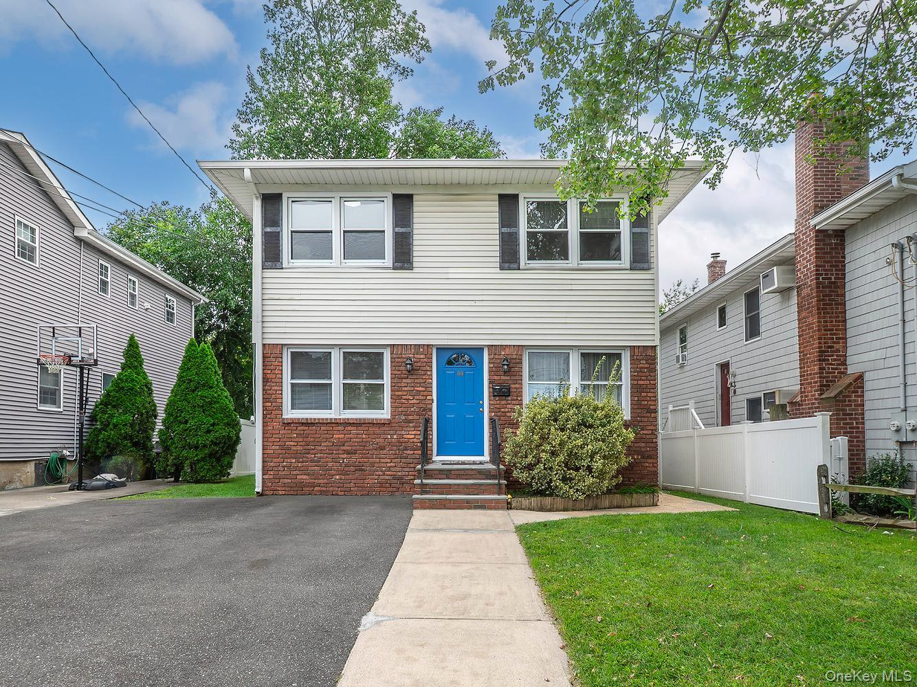 44 Corchaug Avenue – For Sale