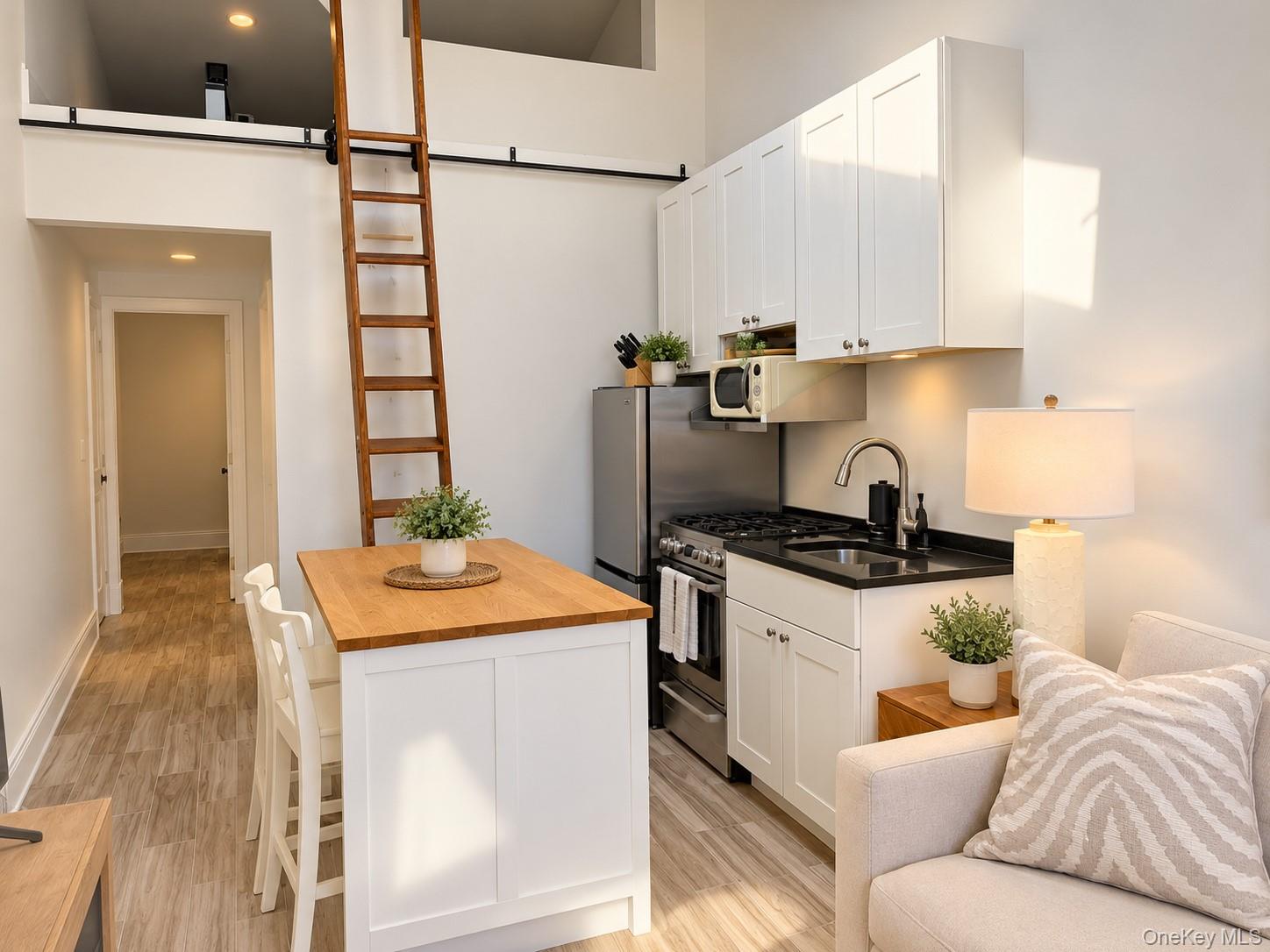 979 Oceanfront St, Unit 12 photo 6