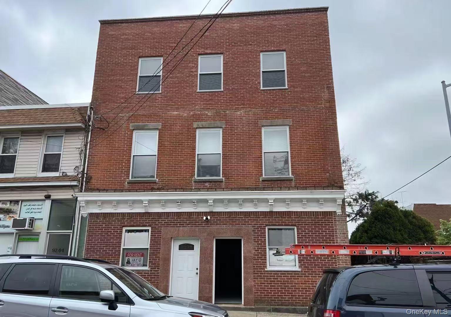 9202 95th Avenue, Unit 1 FL