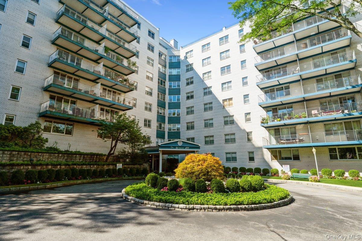 499 N Broadway, Unit 3A photo 2