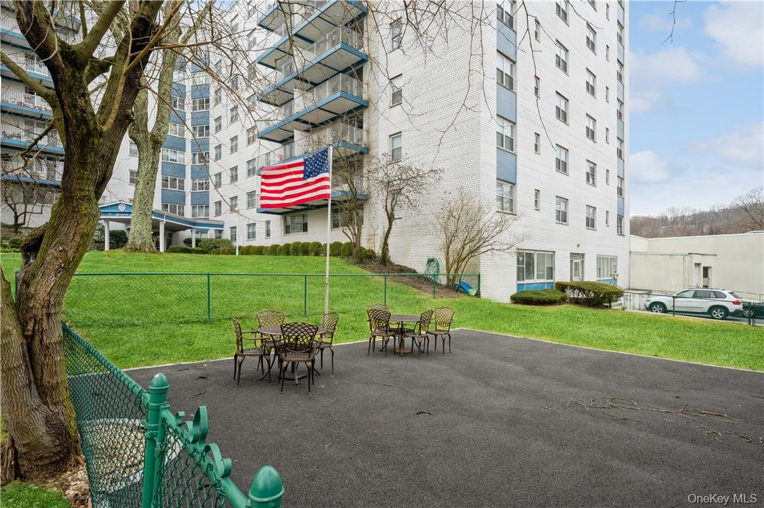 499 N Broadway, Unit 3A photo 4