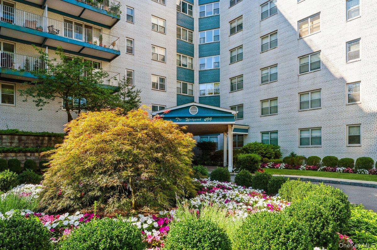 499 N Broadway, Unit 3A