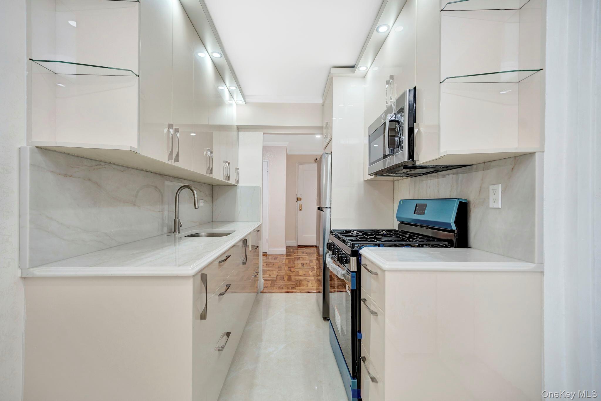 105-55 62nd Drive, Unit 2G photo 8