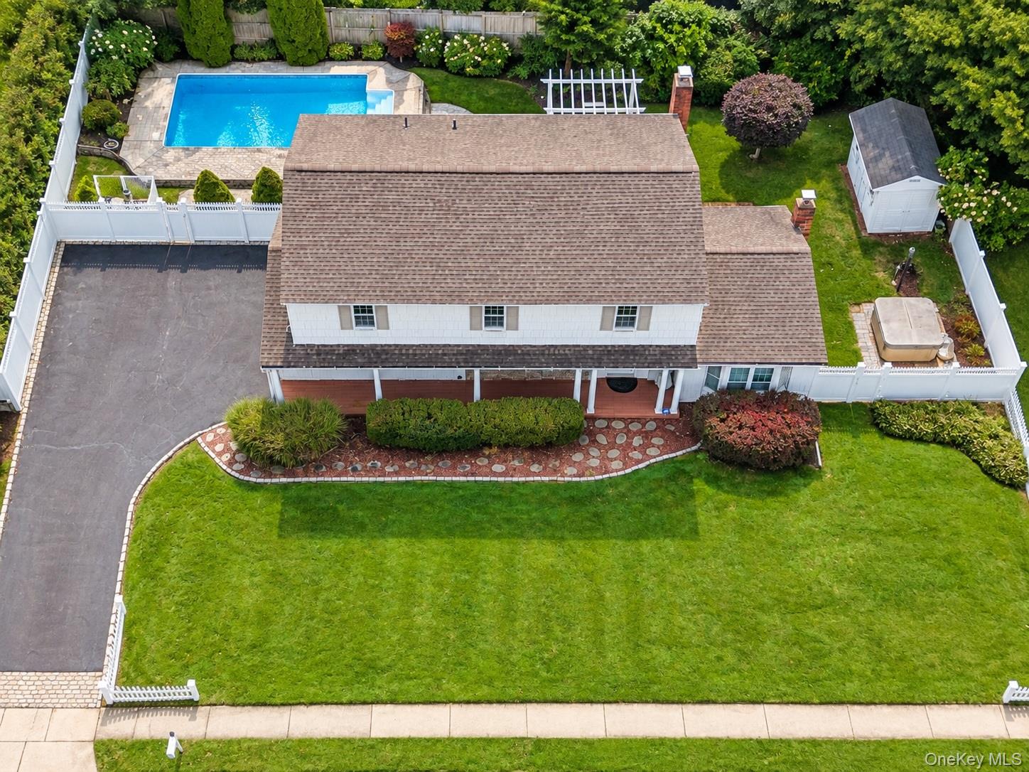 14 Osage Drive – For Sale photo 2