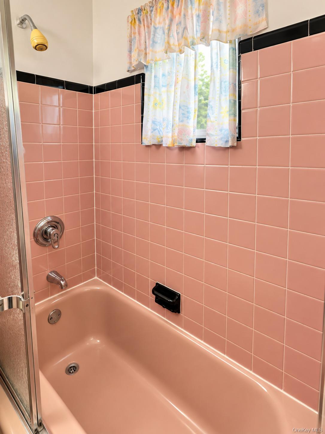 3619 Laconia Avenue – For Sale photo 31