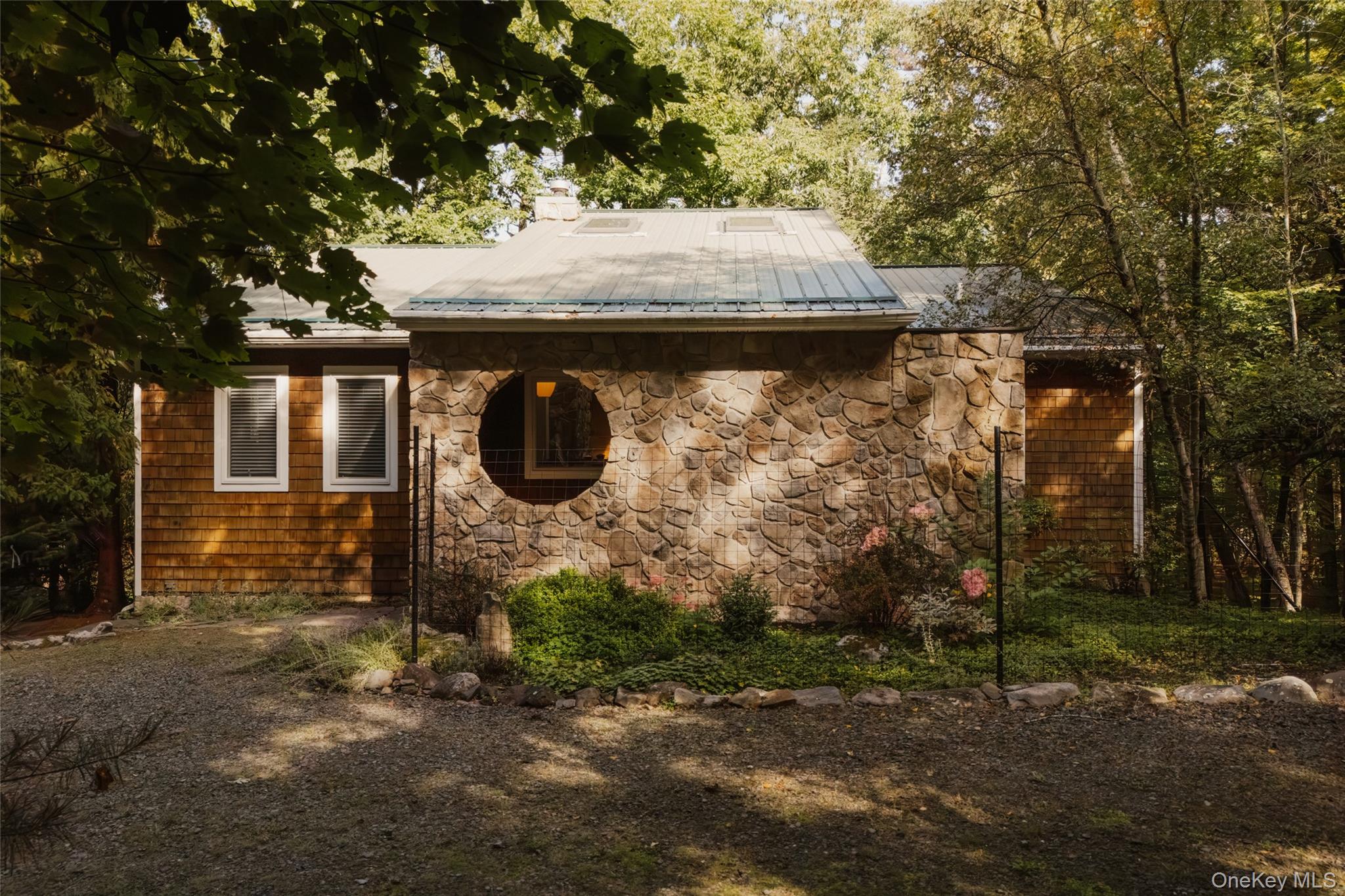 21 Marko Drive – For Sale photo 26