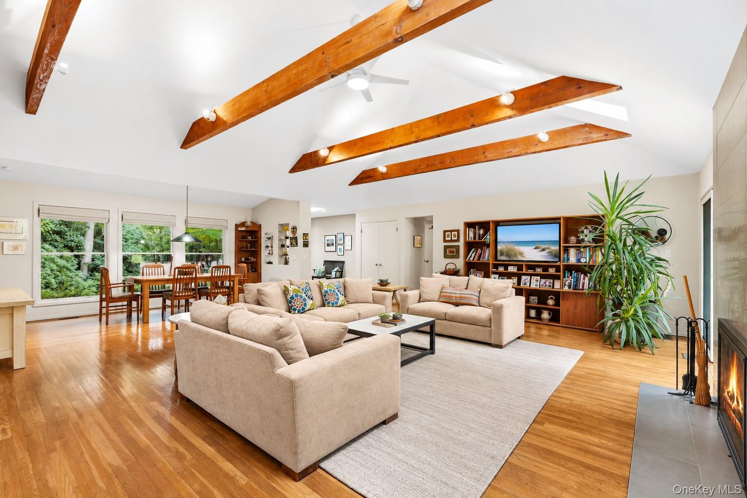 15 Springwood Way – For Sale