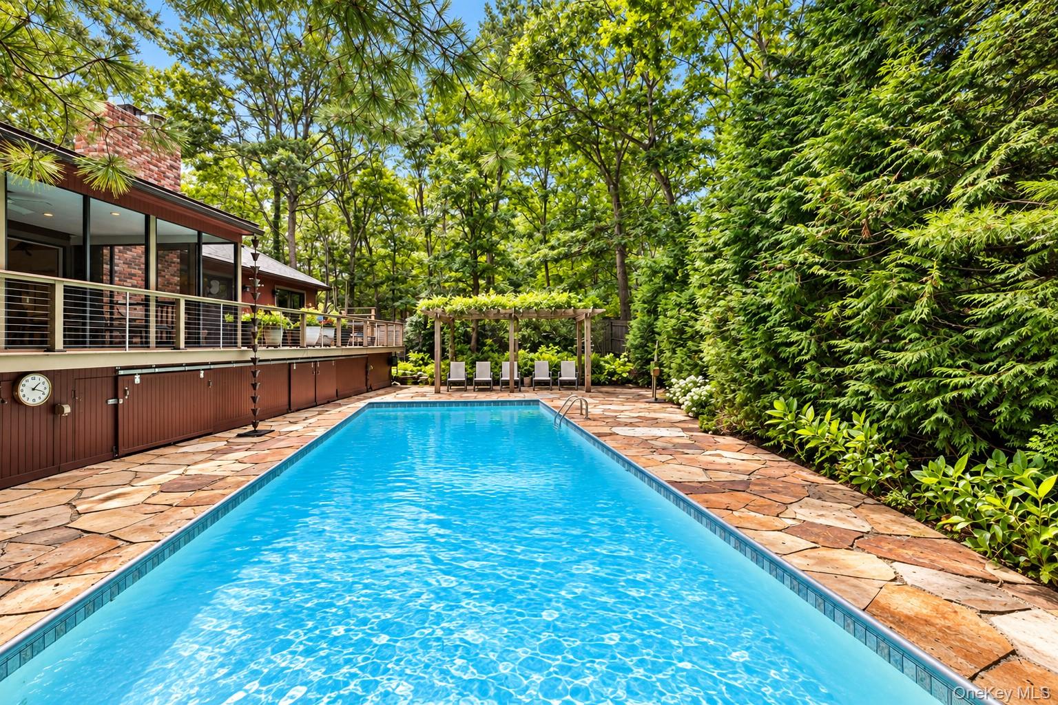 15 Springwood Way – For Sale photo 12