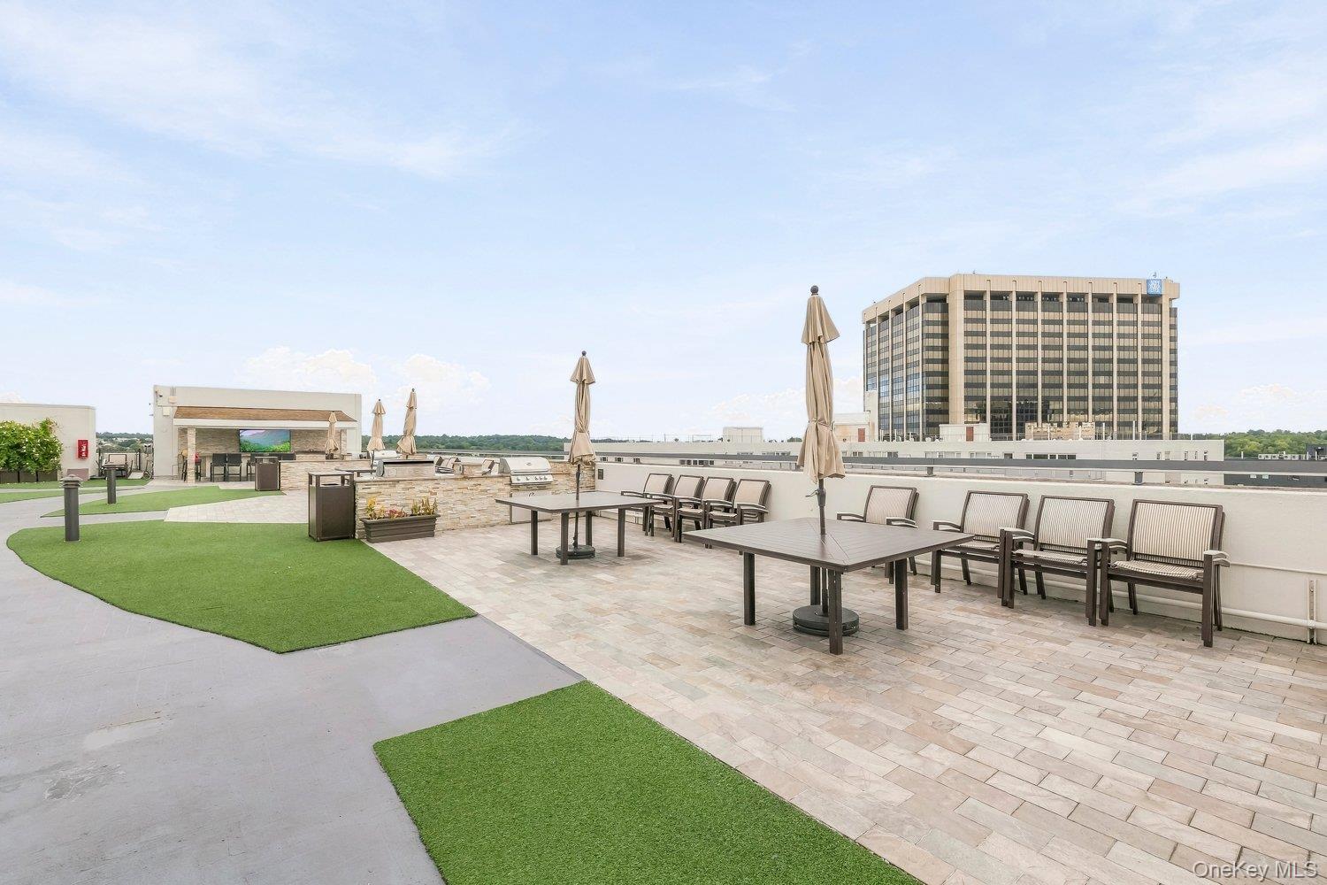 10 City Place, Unit 2B photo 25