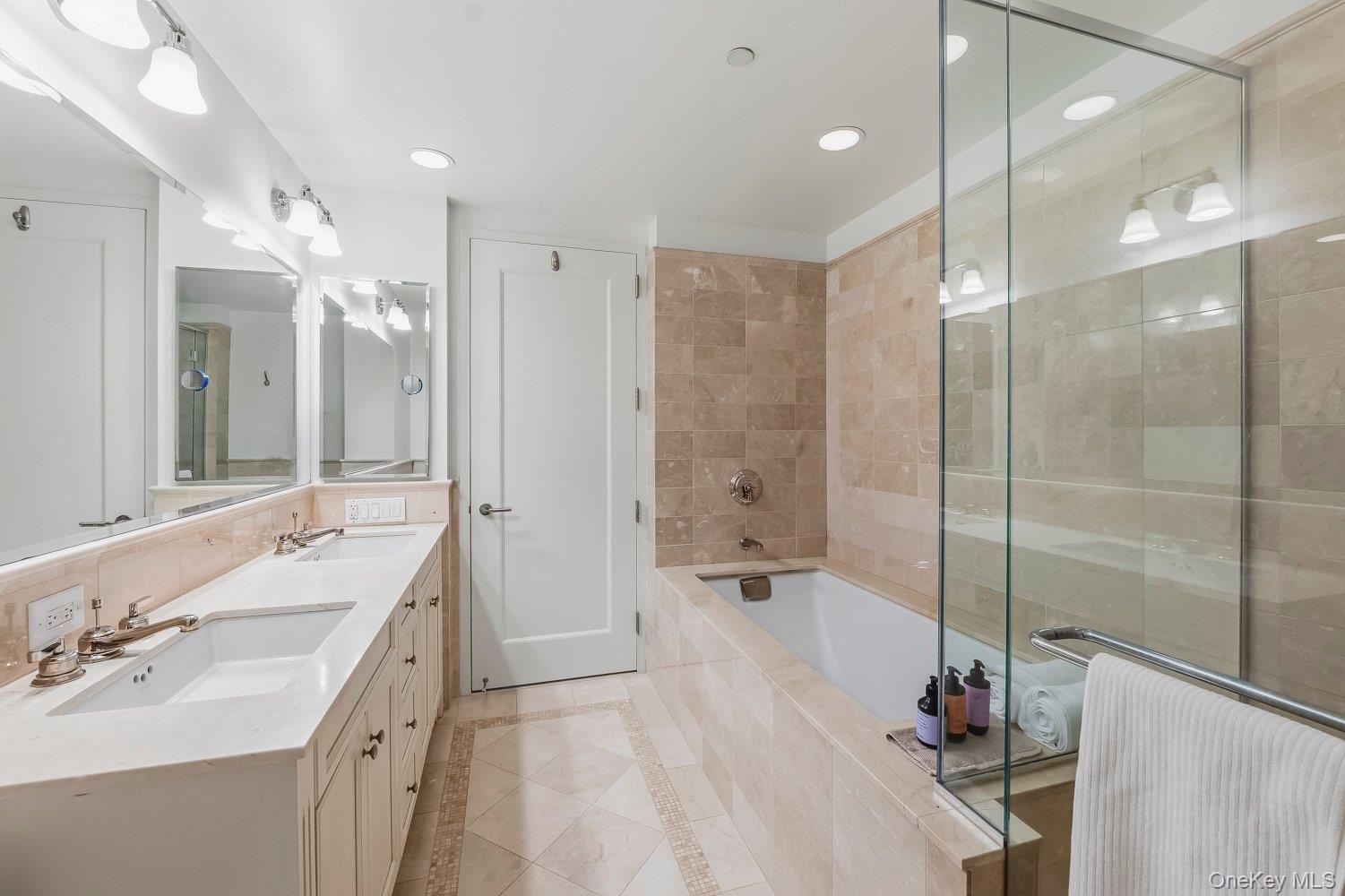 10 City Place, Unit 2B photo 18