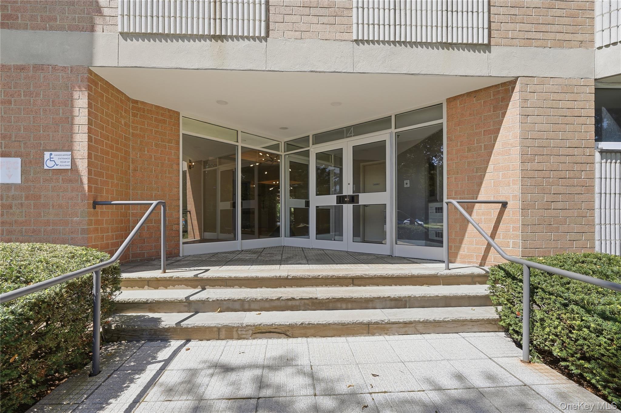 14 Nosband Avenue, Unit 3K