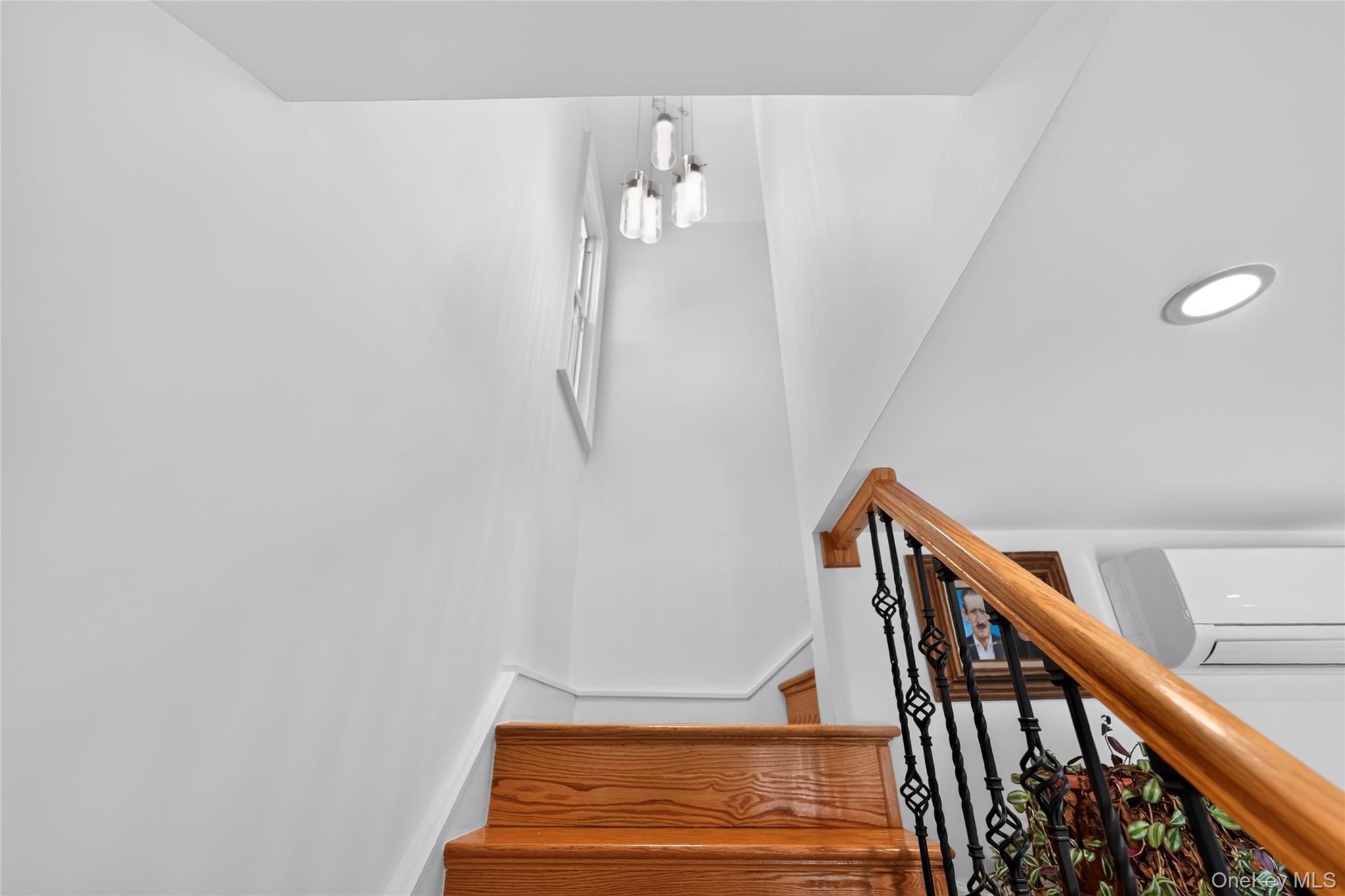 8 Highview Avenue – For Sale photo 28