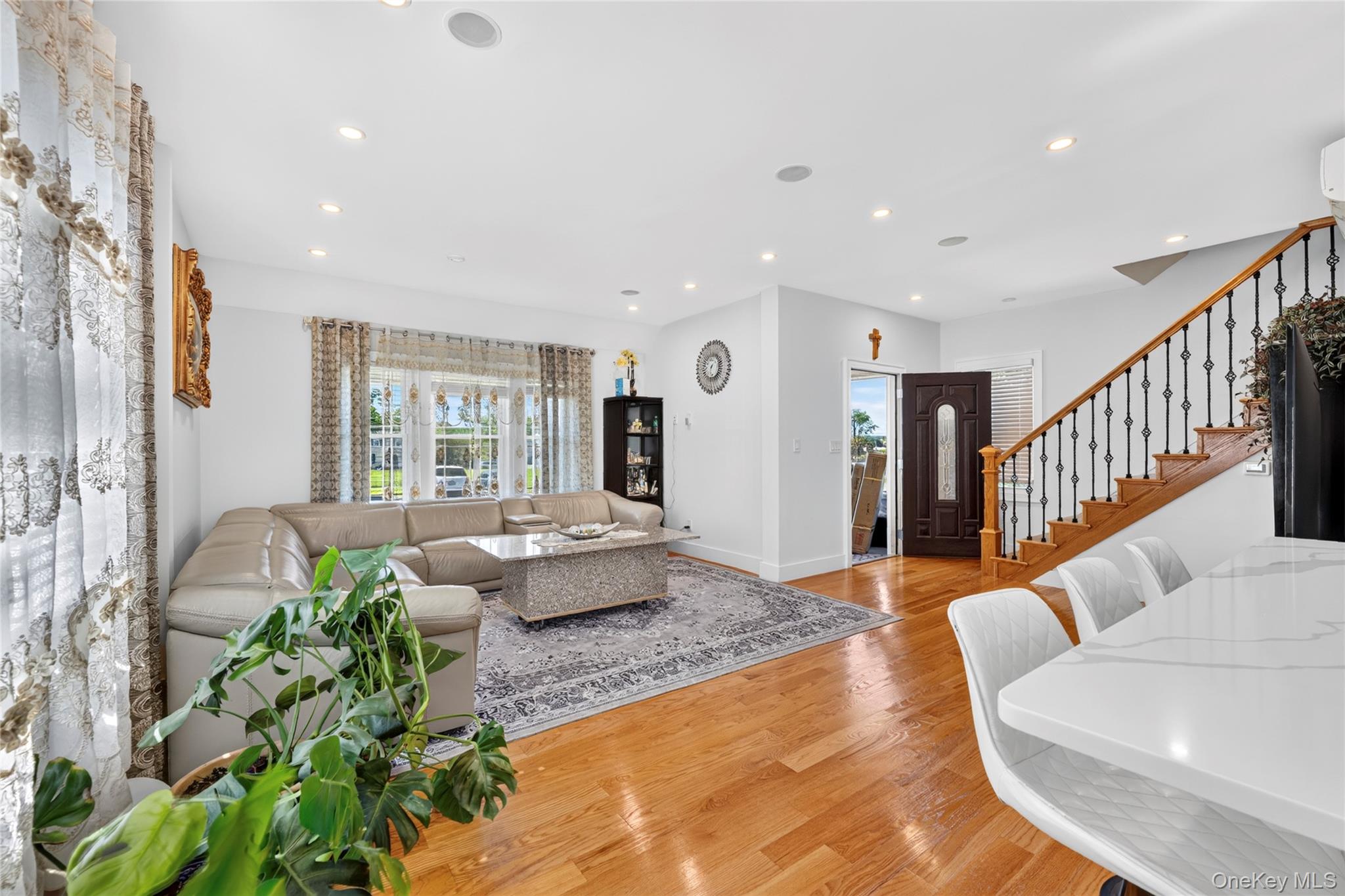 8 Highview Avenue – For Sale photo 9
