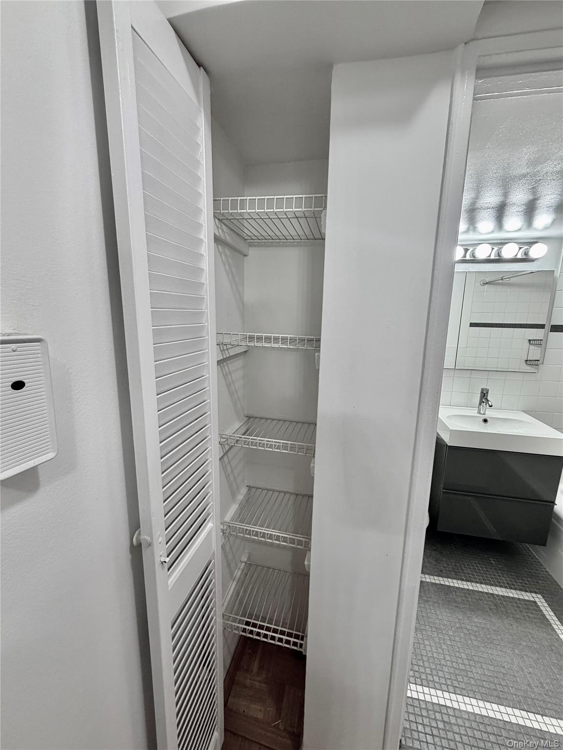 210 E 63rd Street, Unit 11B