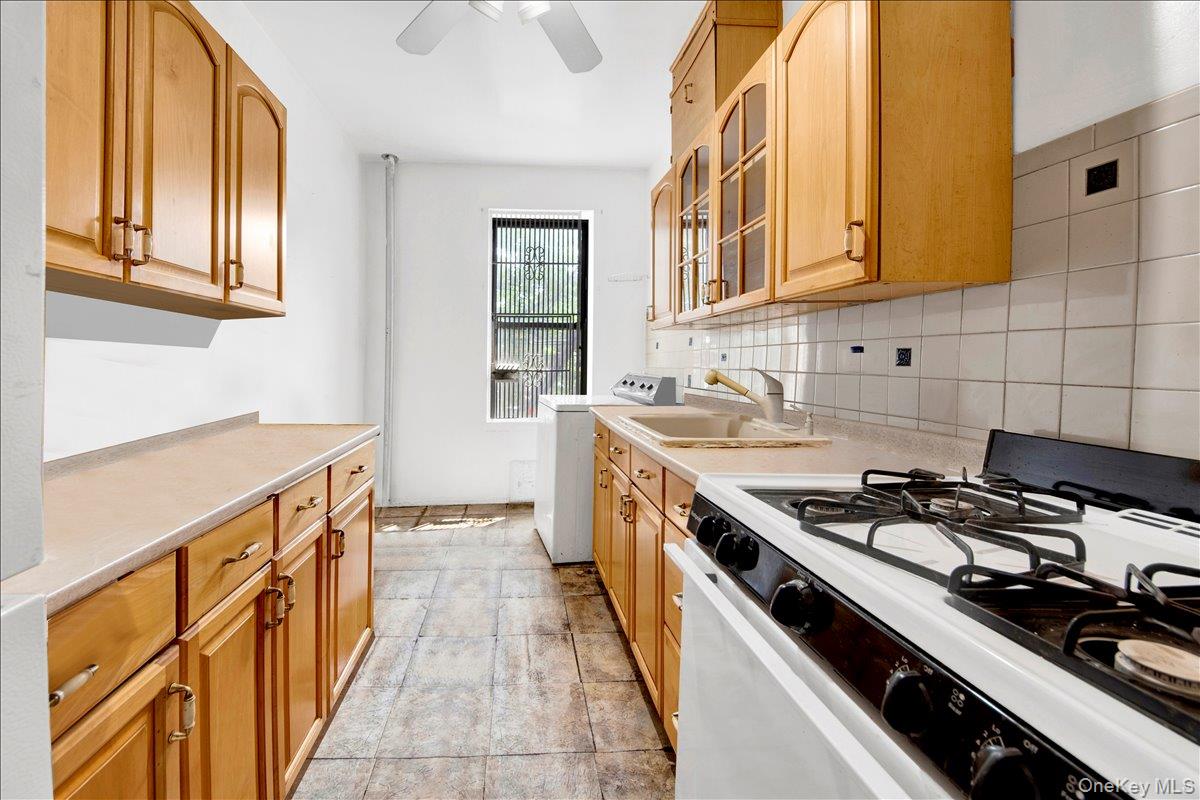 823 E 147th Street, Unit 3 photo 9
