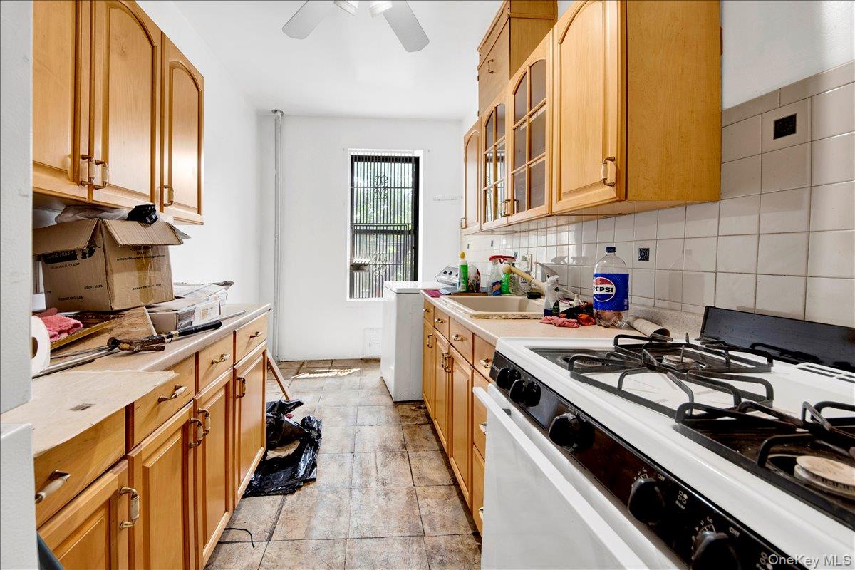 823 E 147th Street, Unit 3 photo 4