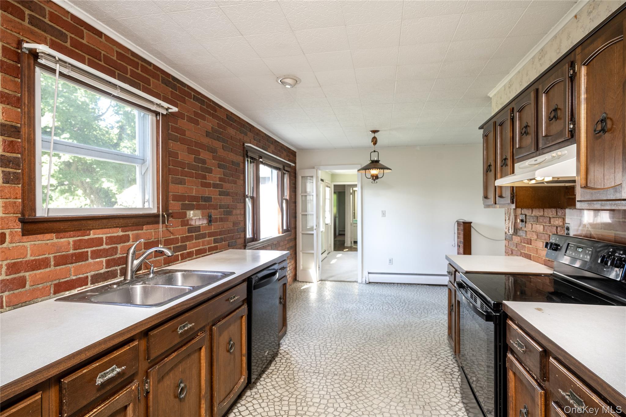 9 Ryder Avenue – For Sale photo 9