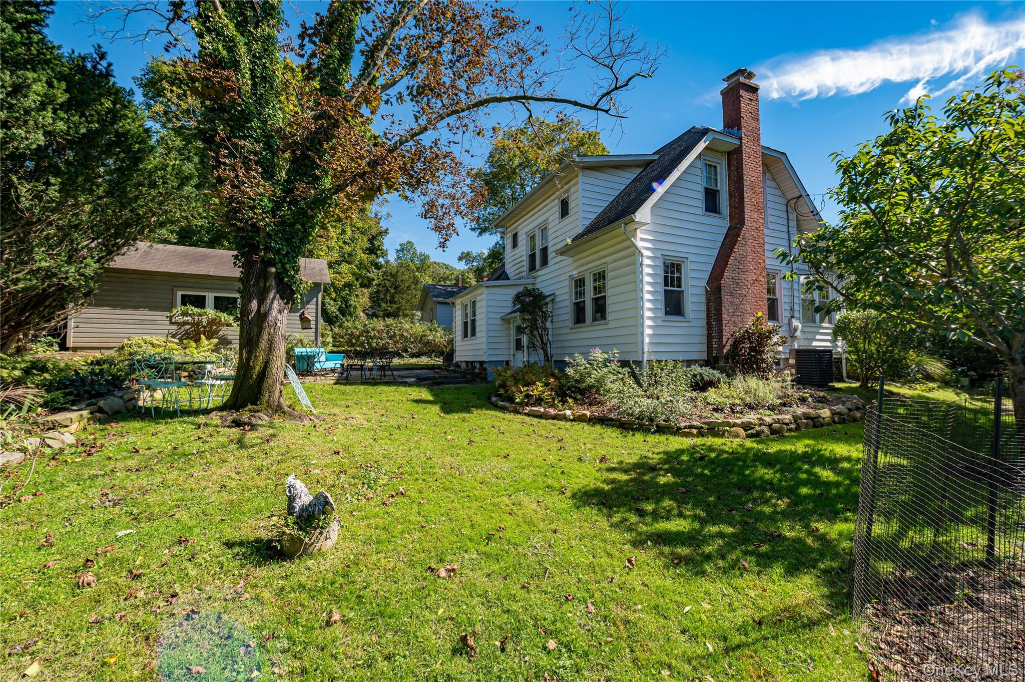 201 Maiden Lane – For Sale photo 3