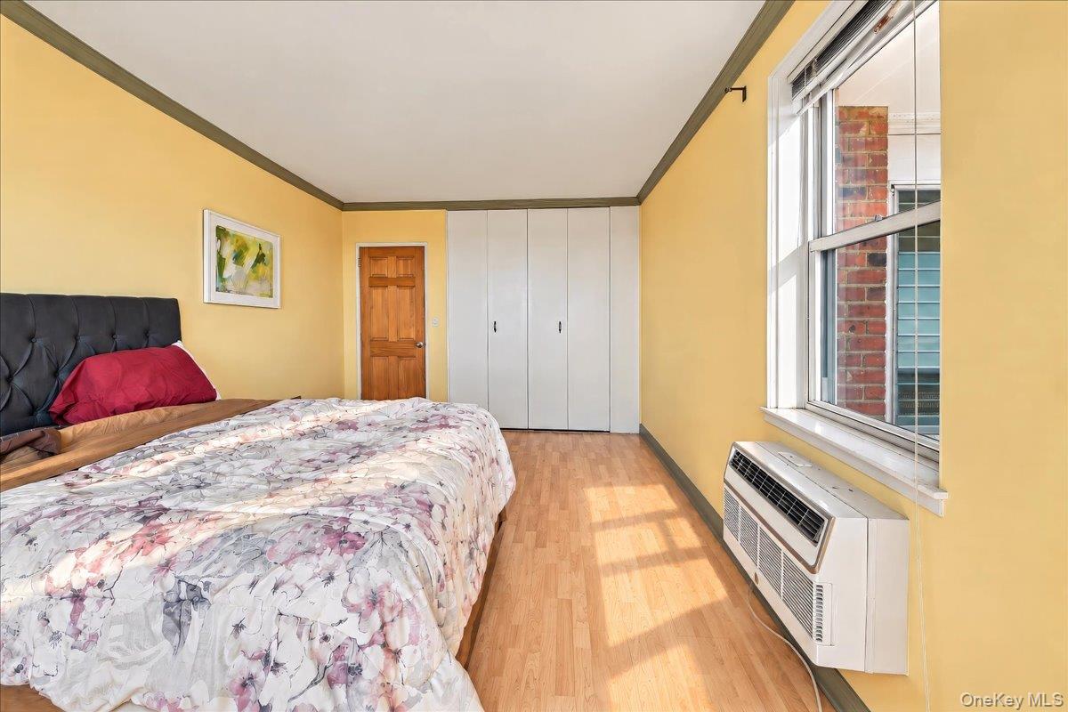 5900 Arlington Avenue, Unit 15E photo 6