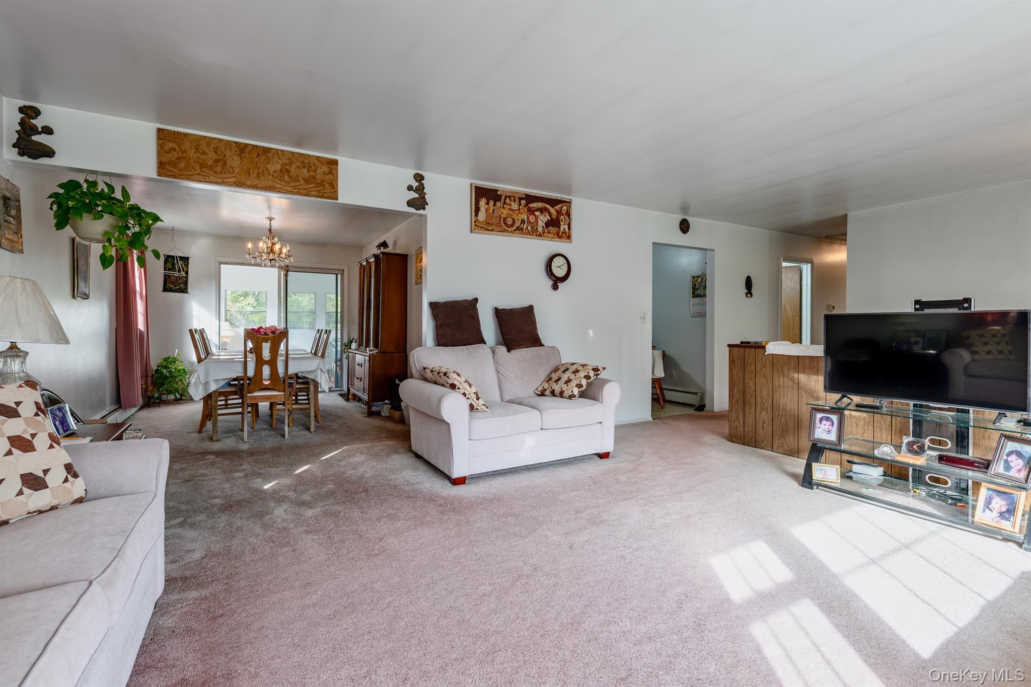 39 Jeanette Lane – For Sale photo 4