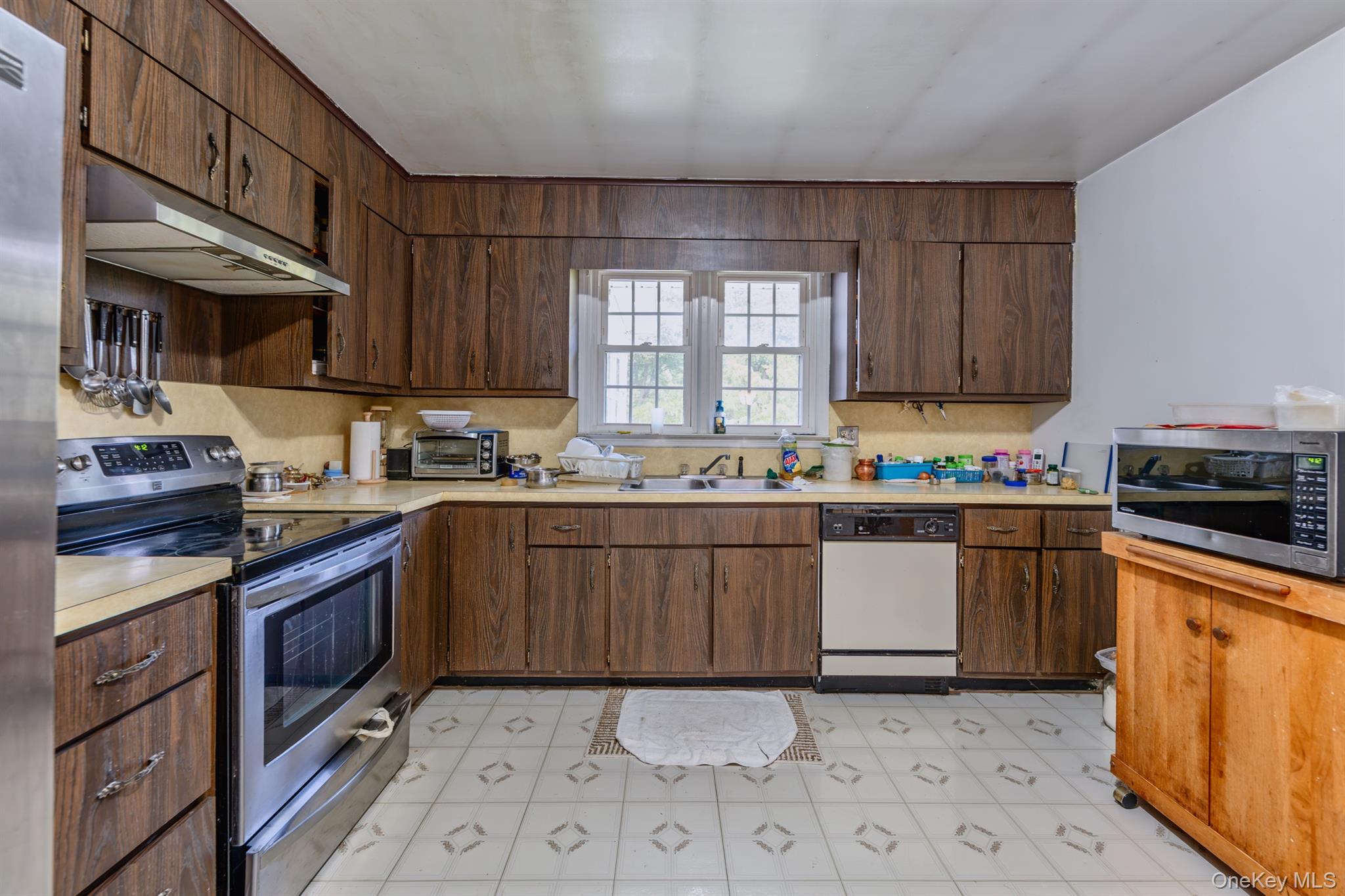 39 Jeanette Lane – For Sale photo 9