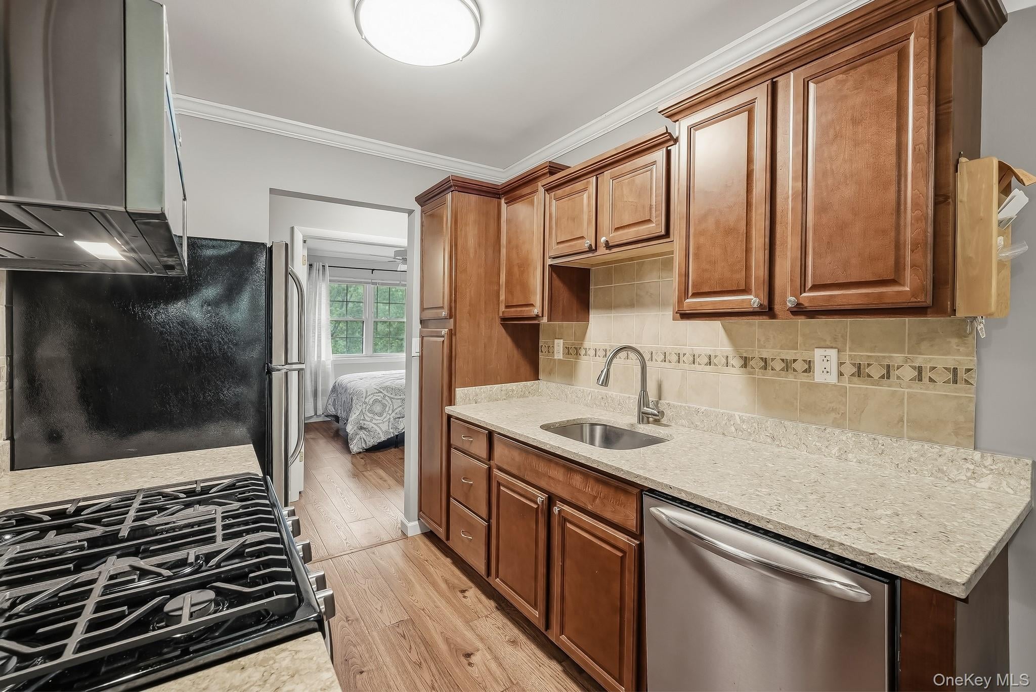 446 Somerset Drive, Unit L photo 16