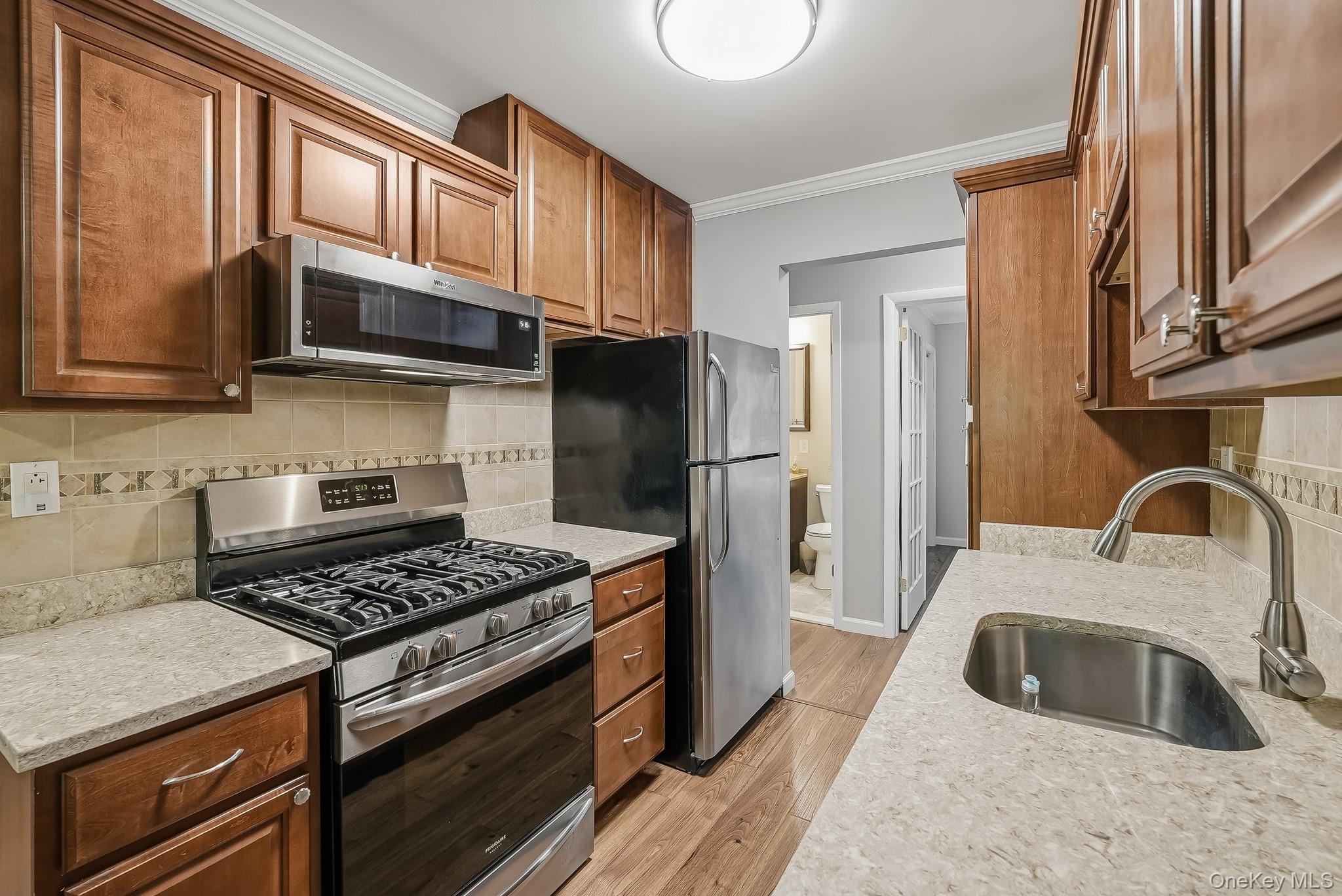 446 Somerset Drive, Unit L photo 17