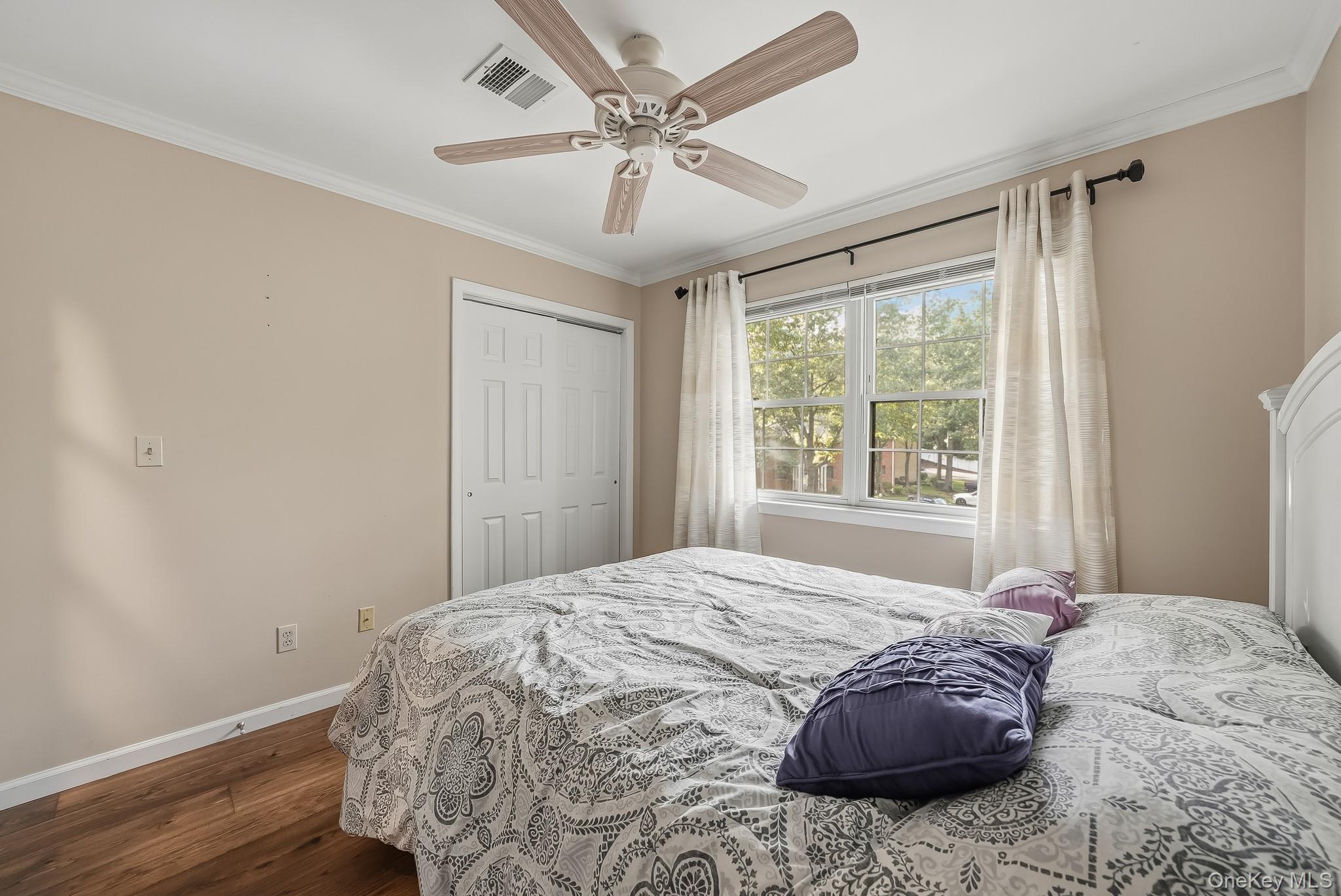 446 Somerset Drive, Unit L photo 25