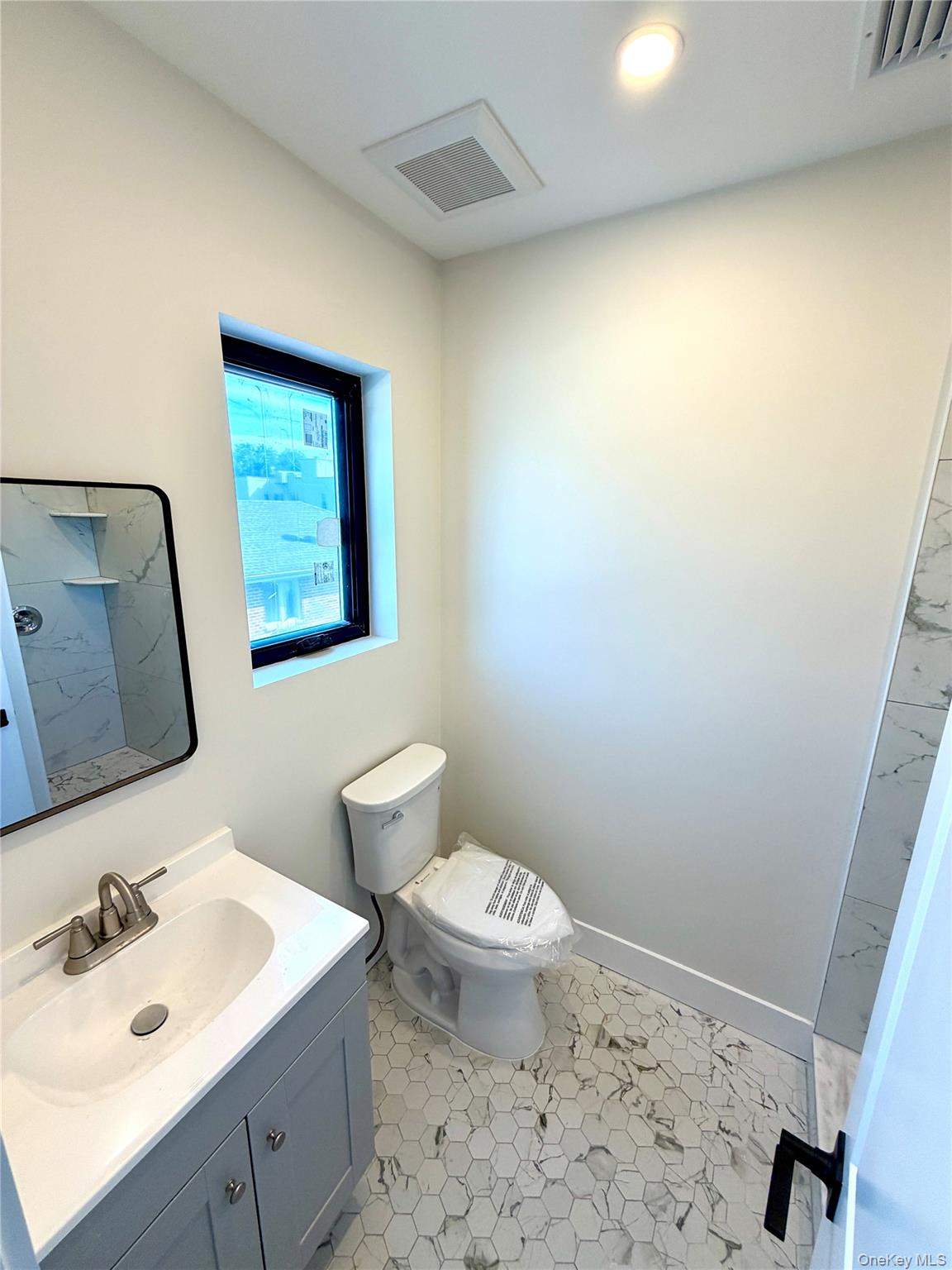 44 New Avenue – For Rent photo 21