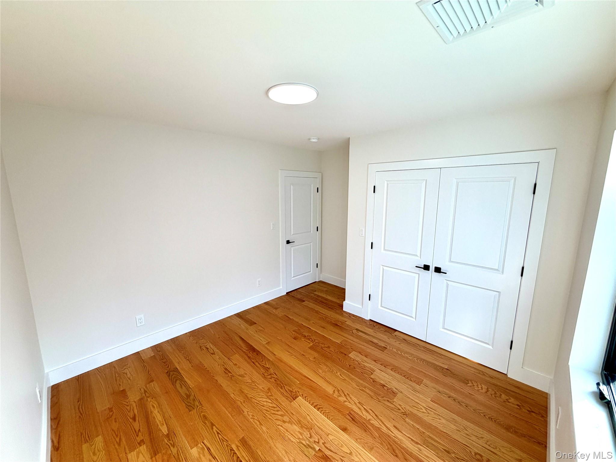 44 New Avenue – For Rent photo 12