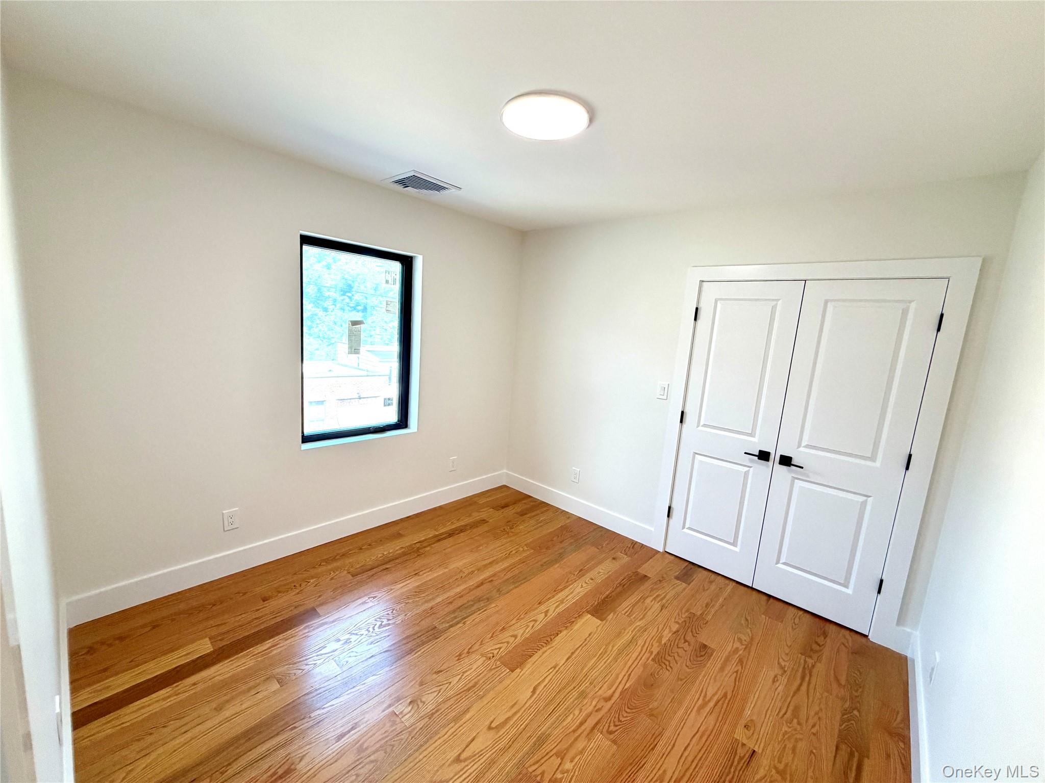 44 New Avenue – For Rent photo 15